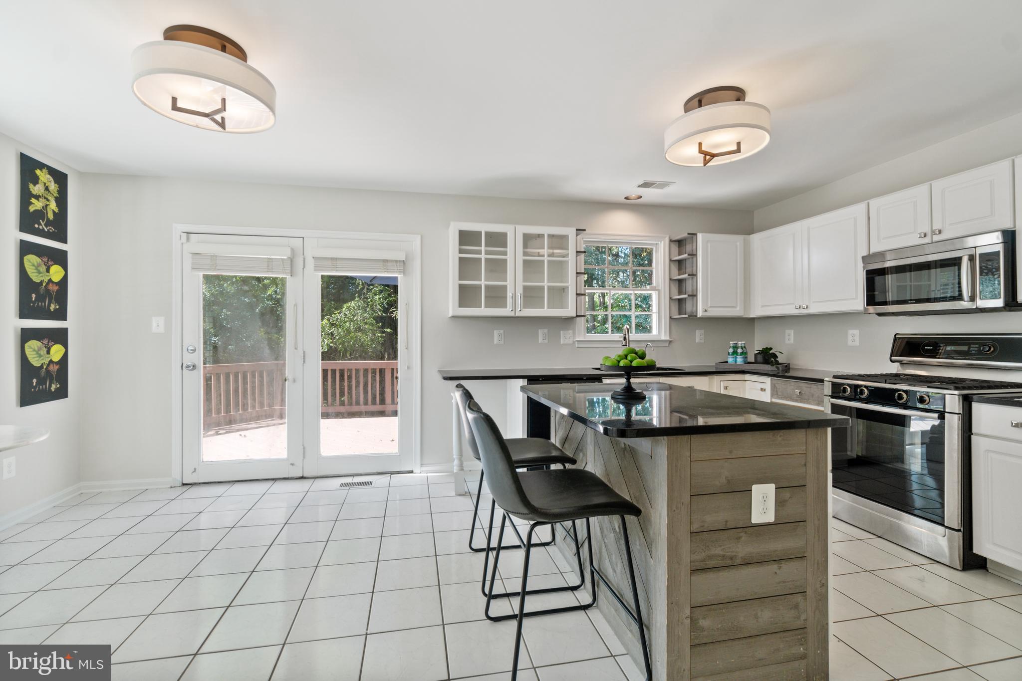 HUNTERS RUN - Residential