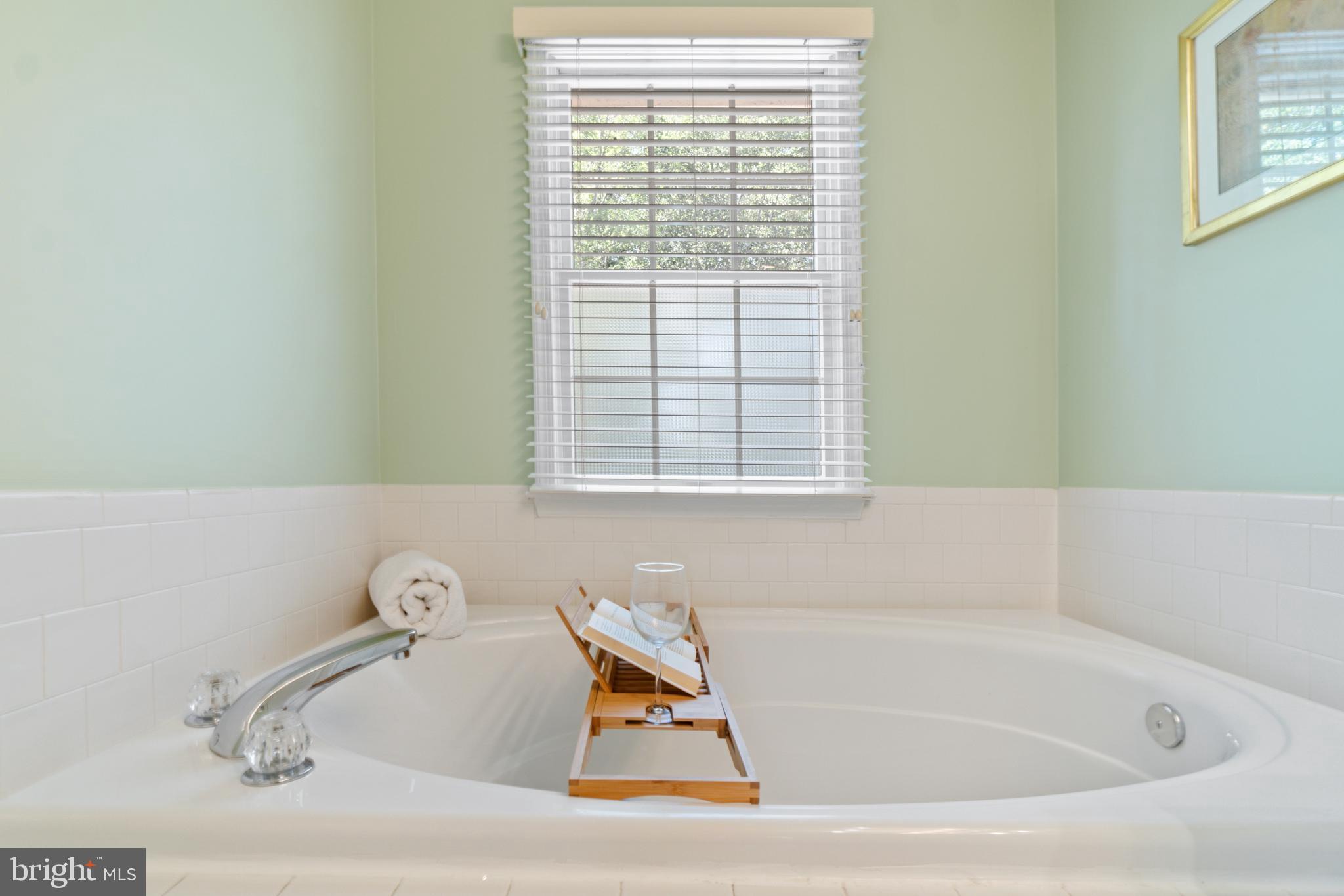 HUNTERS RUN - Residential