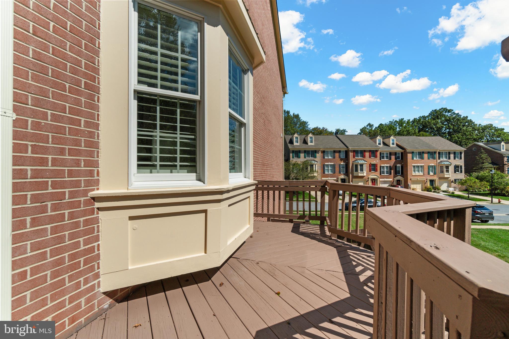 HUNTERS RUN - Residential