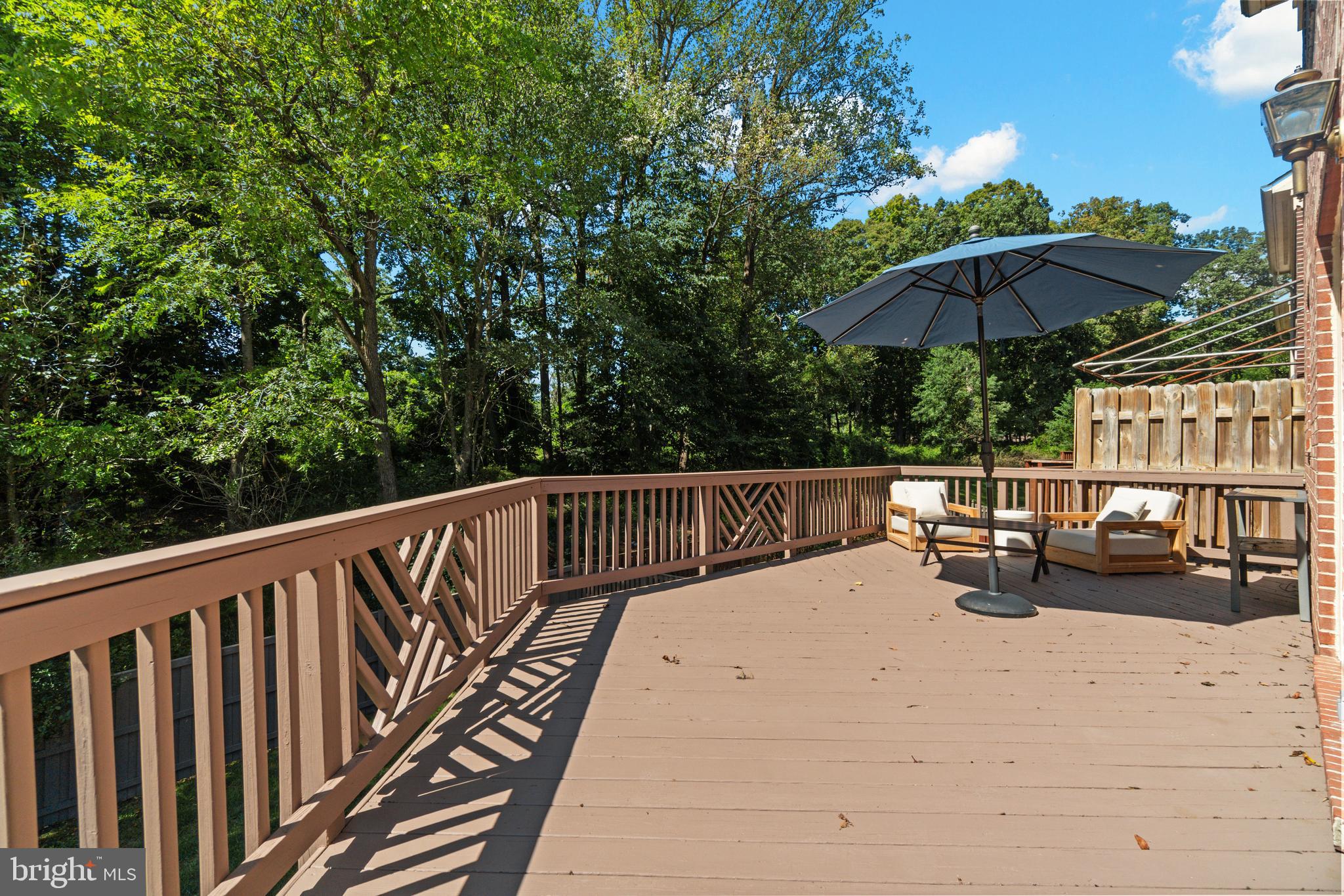 HUNTERS RUN - Residential