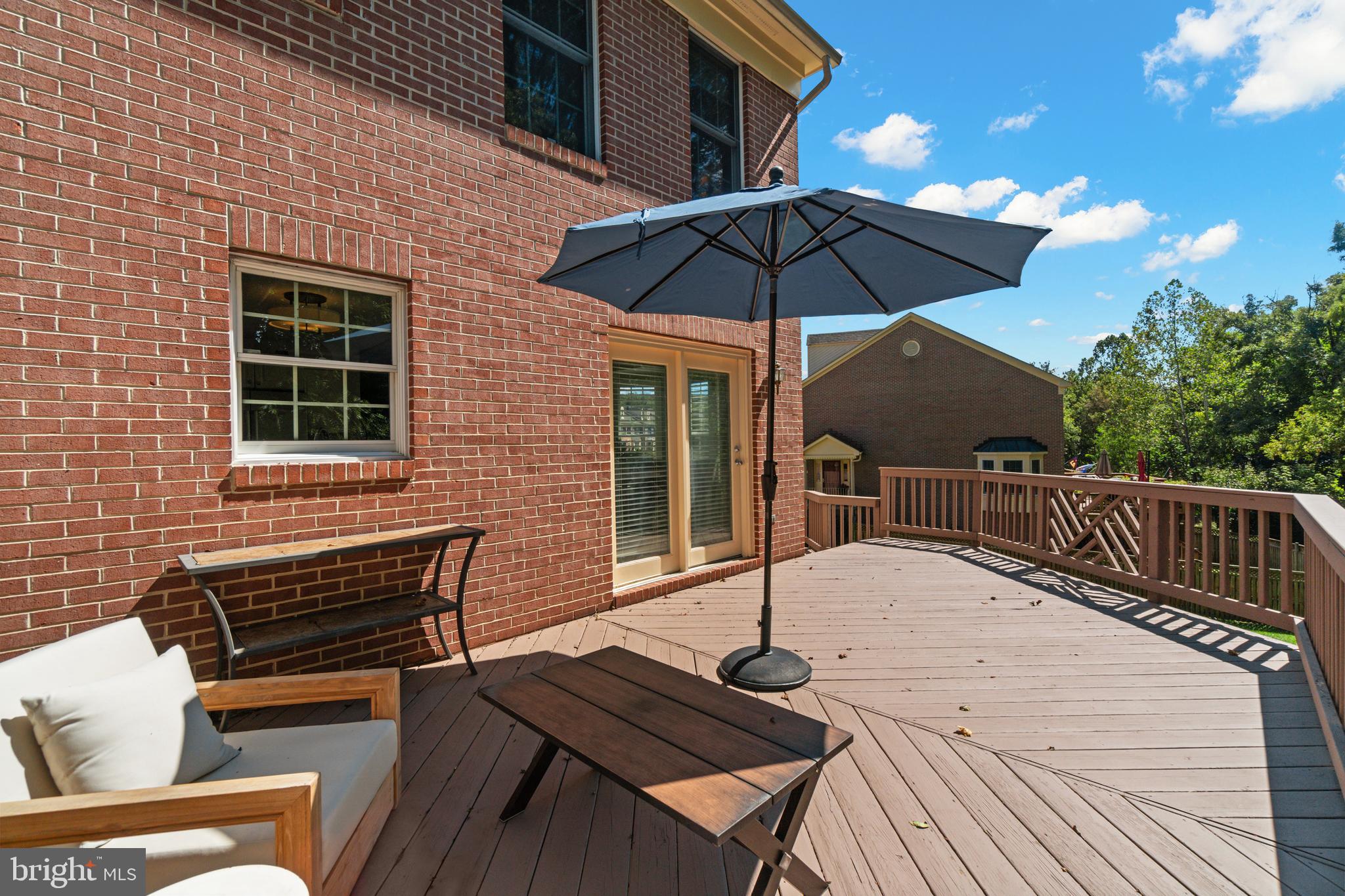 HUNTERS RUN - Residential