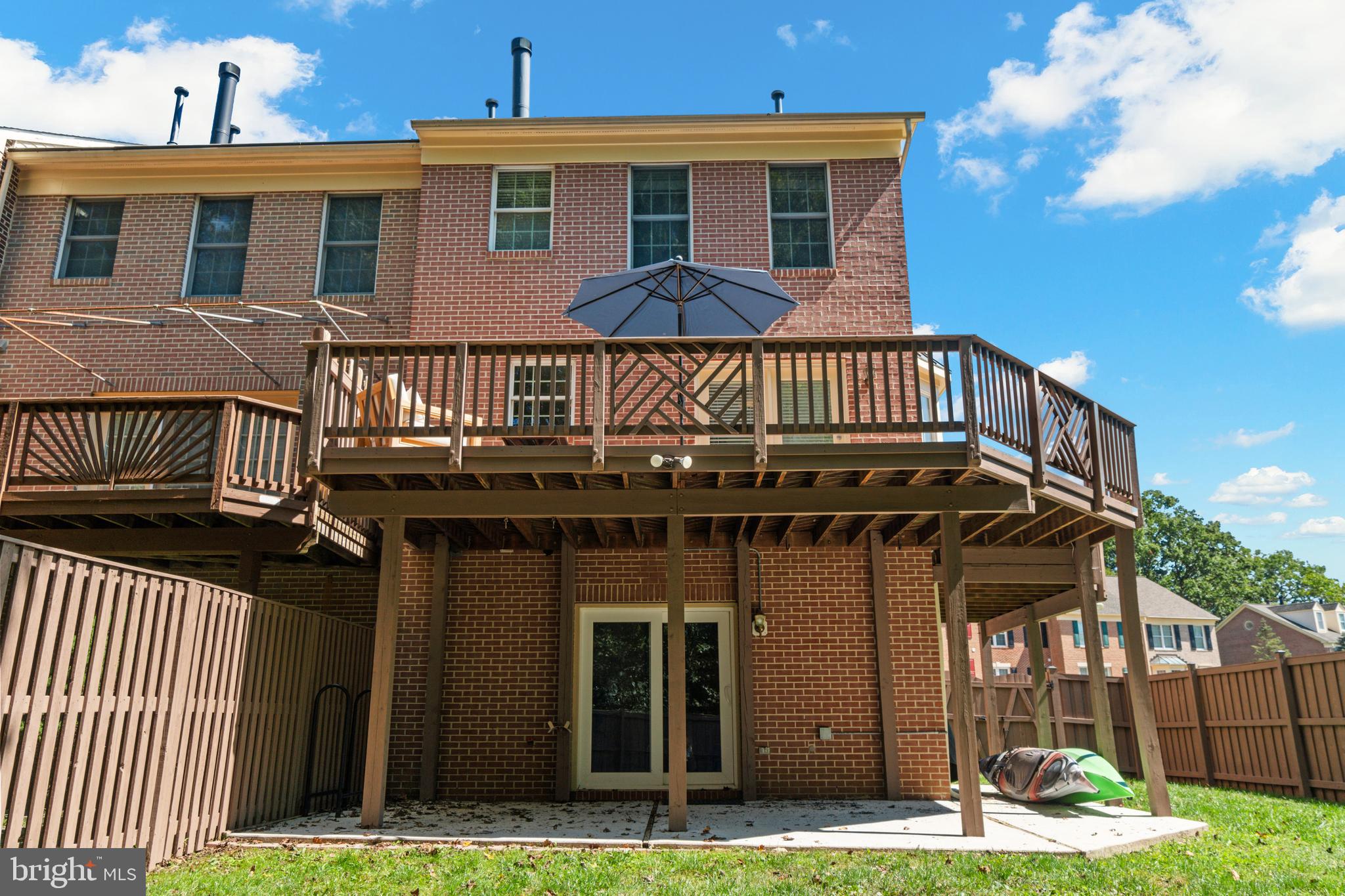 HUNTERS RUN - Residential