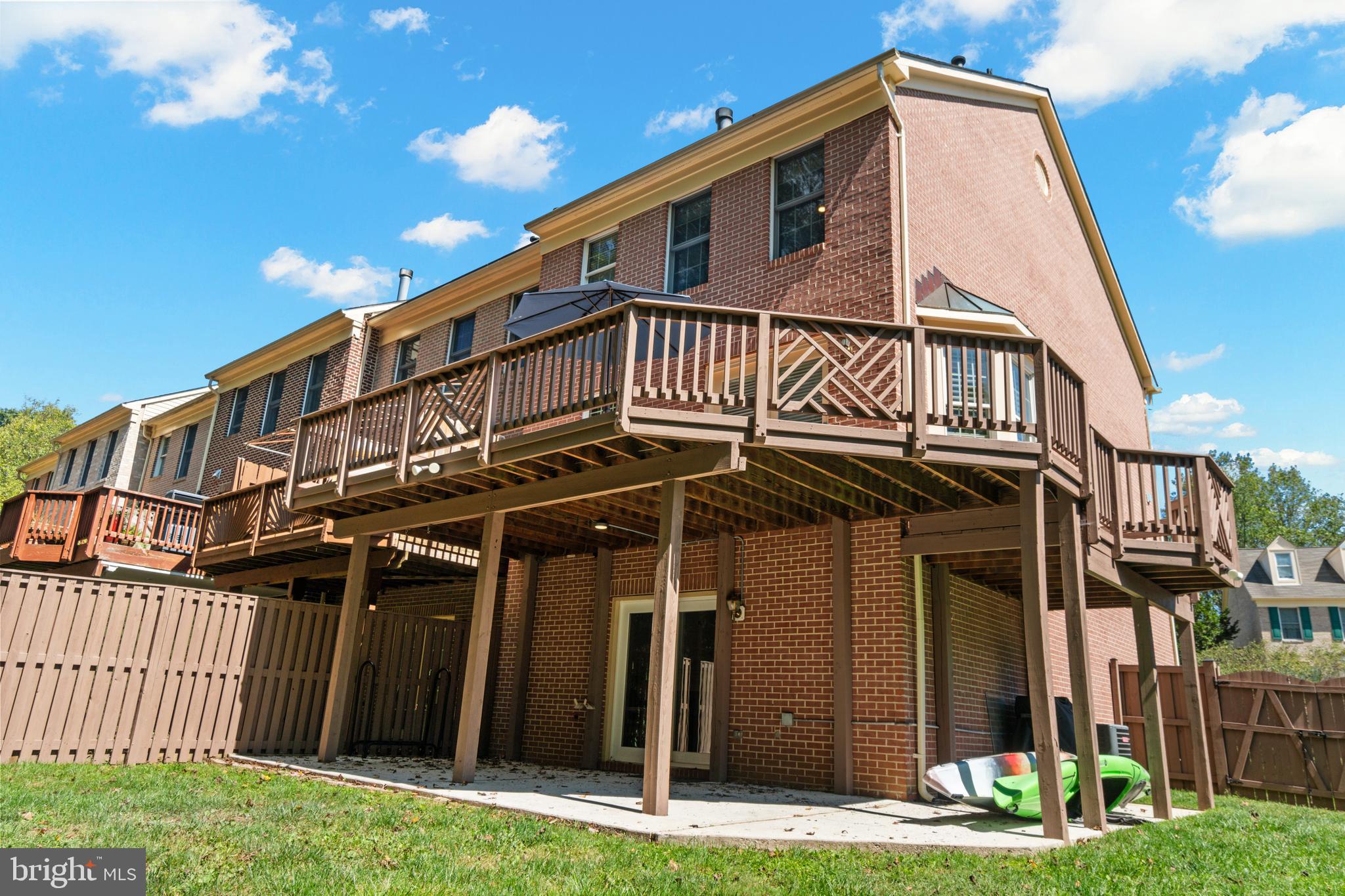 HUNTERS RUN - Residential