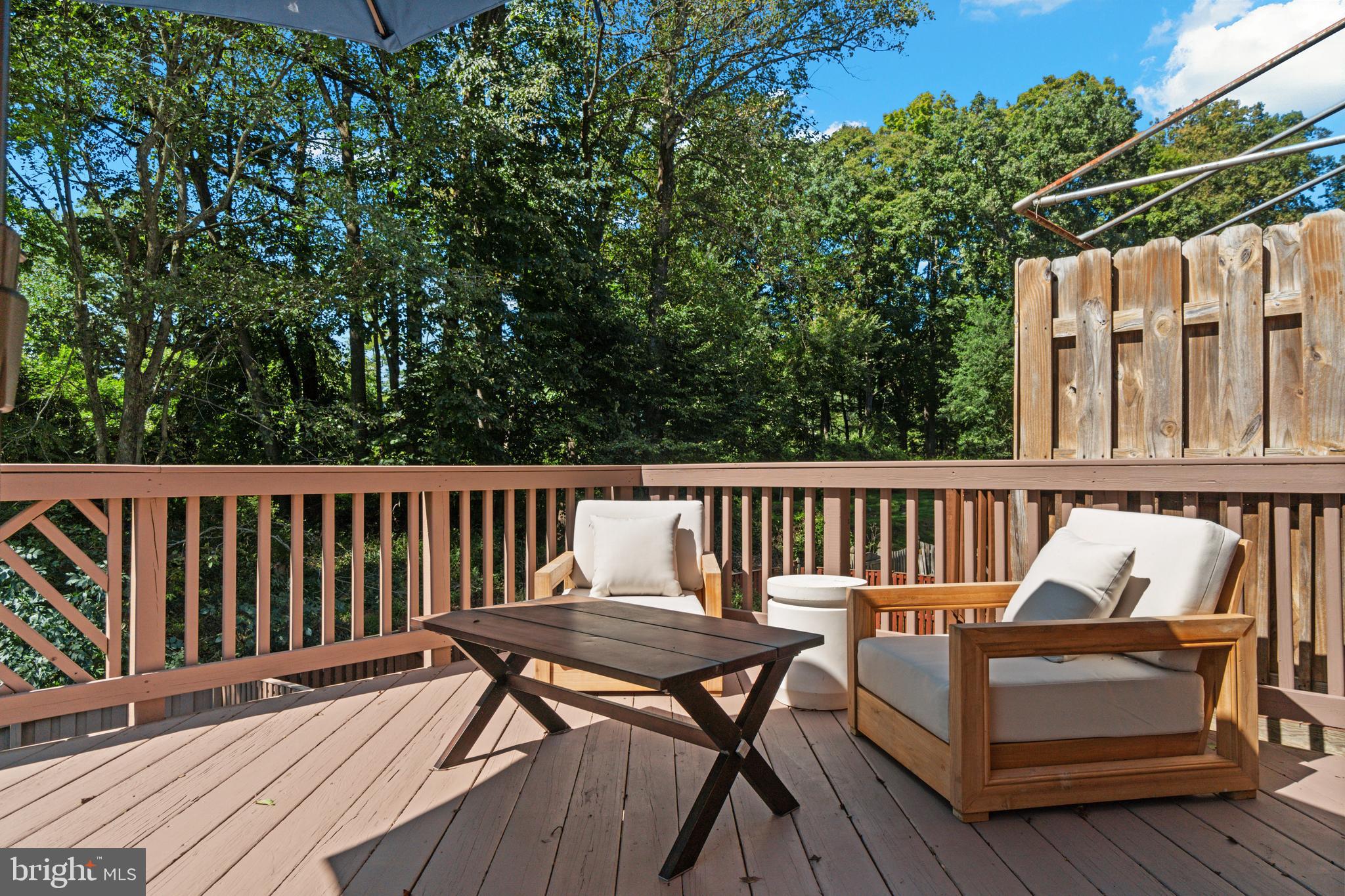 HUNTERS RUN - Residential