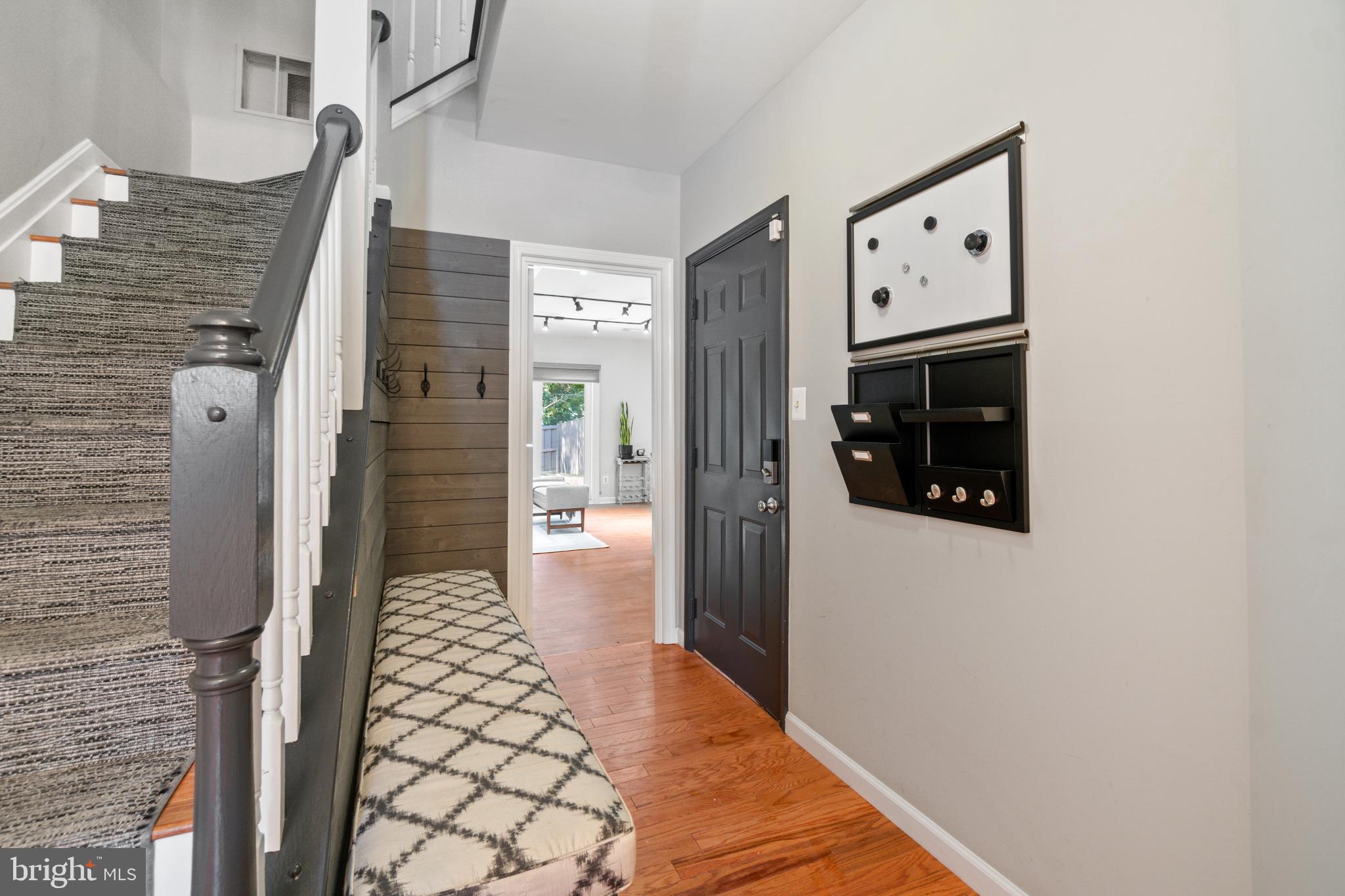 HUNTERS RUN - Residential