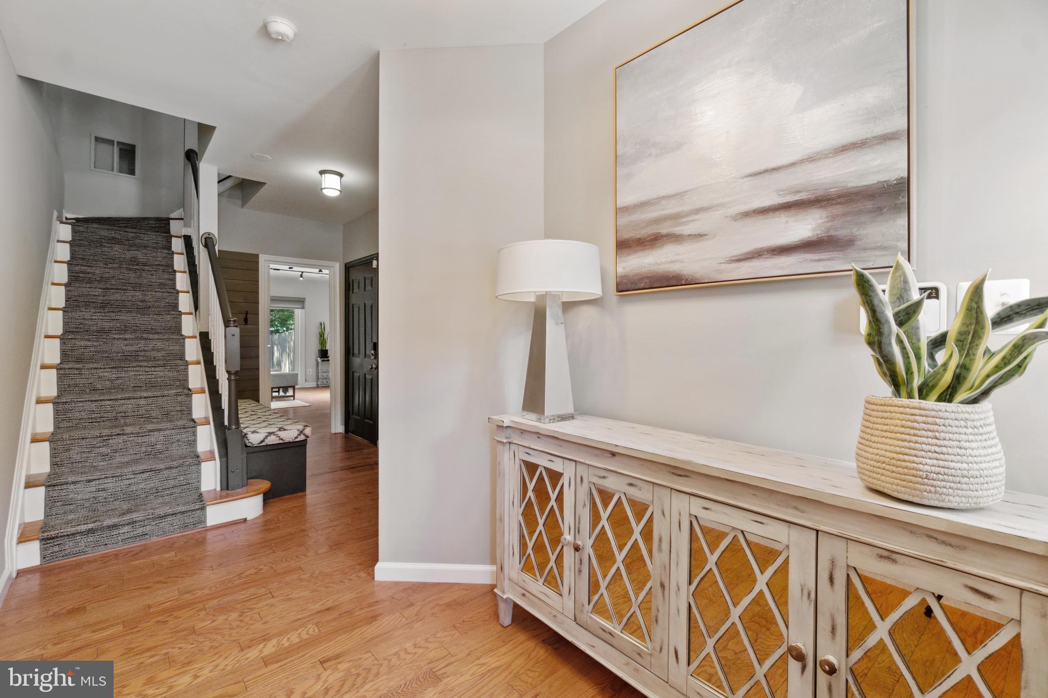 HUNTERS RUN - Residential