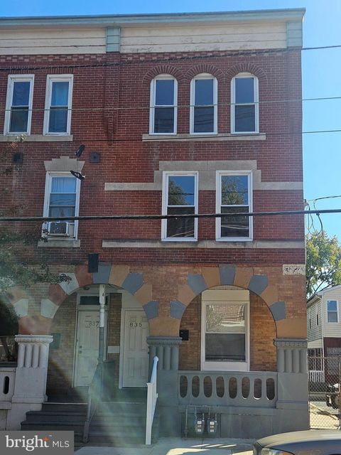 Photo of 835 E State Street #1, TRENTON, NJ 08609 (MLS # NJME2068866) Photo of 835 E State Street #1, TRENTON, NJ 08609 (MLS # NJME2068866)