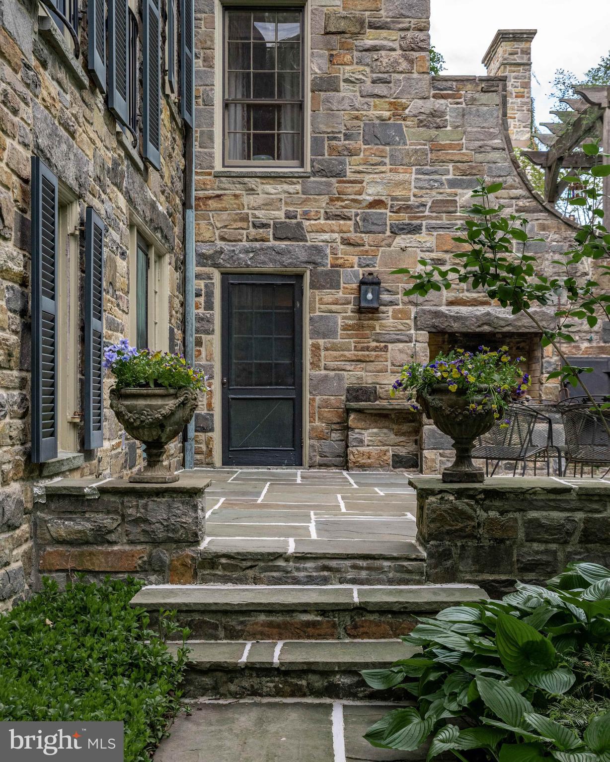 WORTHINGTON VALLEY - Residential