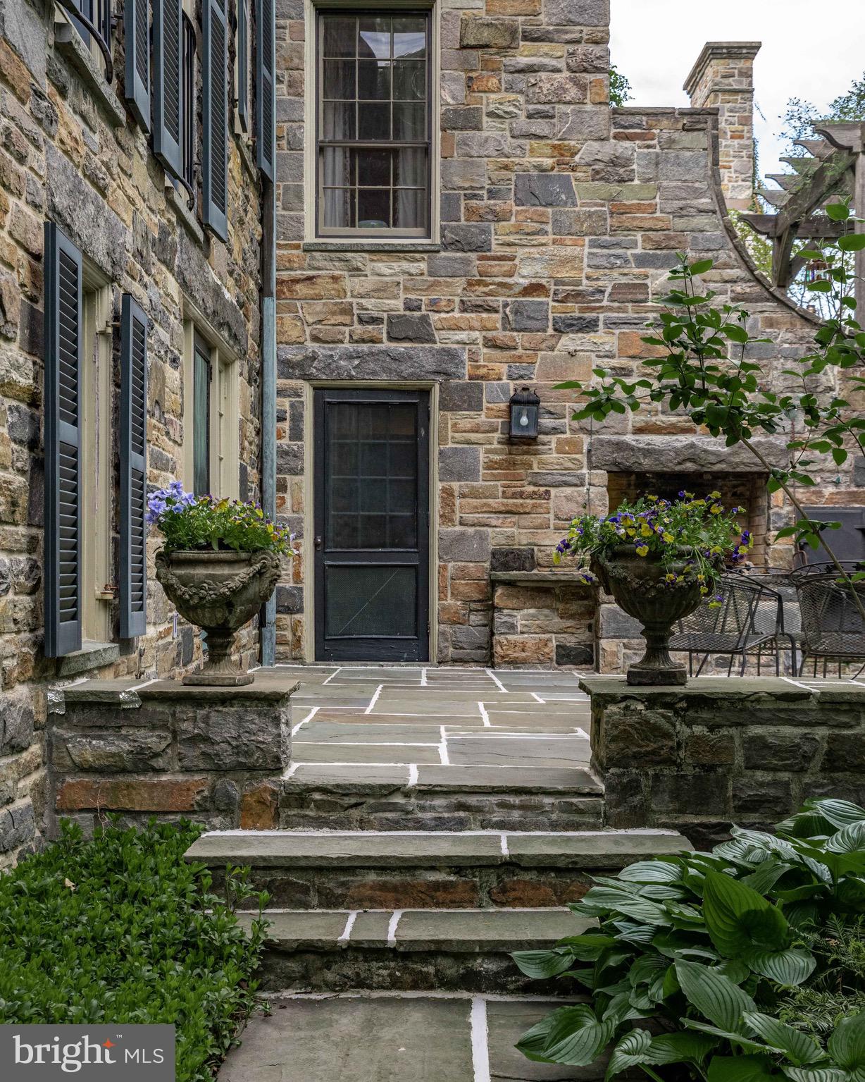 WORTHINGTON VALLEY - Residential