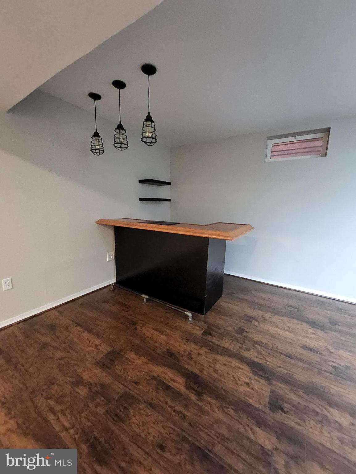 BEALETON STATION - Residential Lease