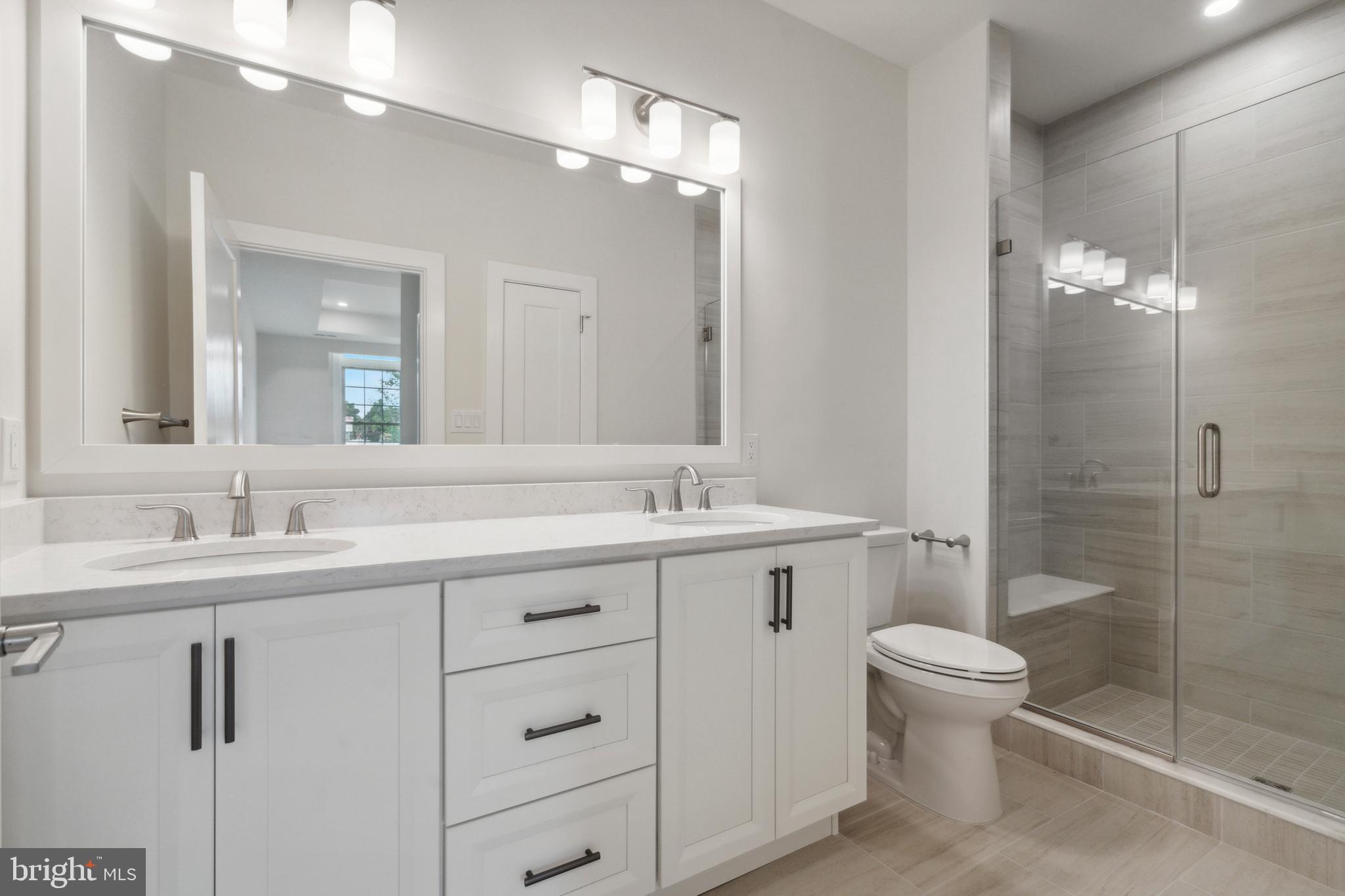 BARCLAY HILL - Residential