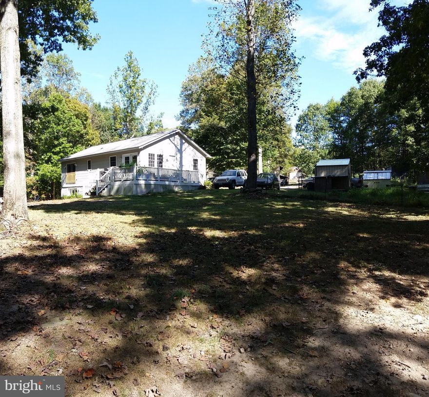 25 acres and home five minutes to 66. Ideal commuting location. Subject to existing lease. Property used as farmstead and residence. Shown by appointment only!!! ELECTRIC FENCING!!!-property of the tenants. Property has beautiful future home site. Whole house generator. Possible administrative subdivision, per county records. Amazing value. See mls # FQ10065694 for land photos.