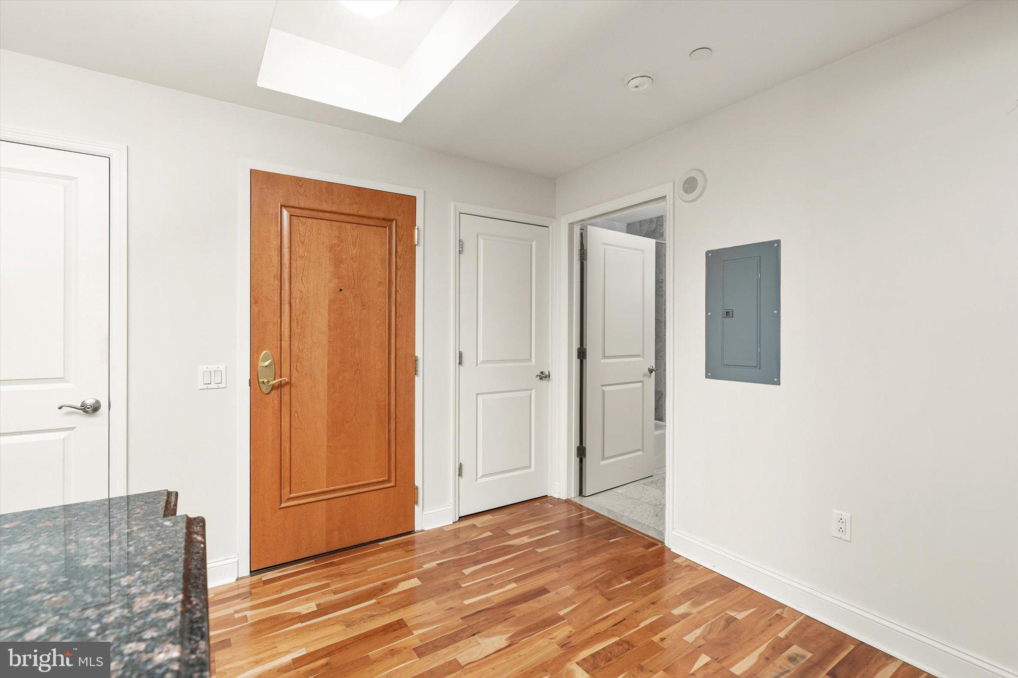 SYMPHONY HOUSE - Residential