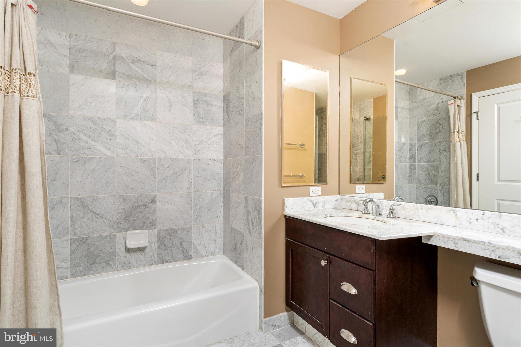 SYMPHONY HOUSE - Residential