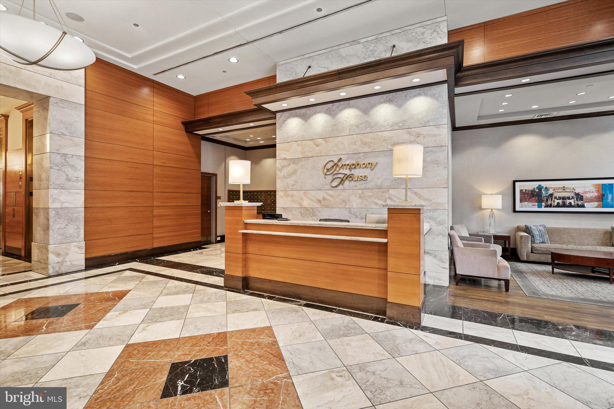 SYMPHONY HOUSE - Residential