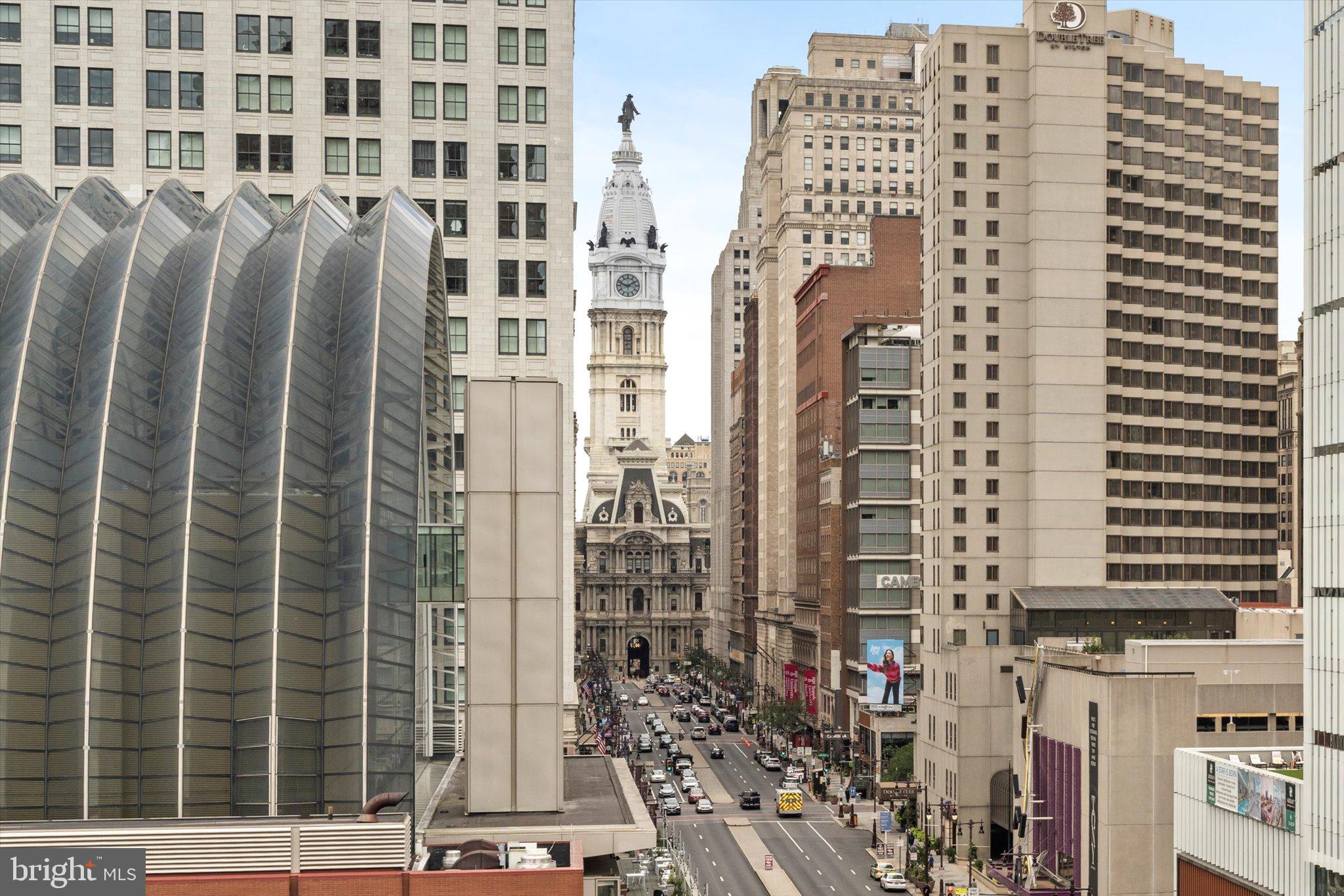 SYMPHONY HOUSE - Residential