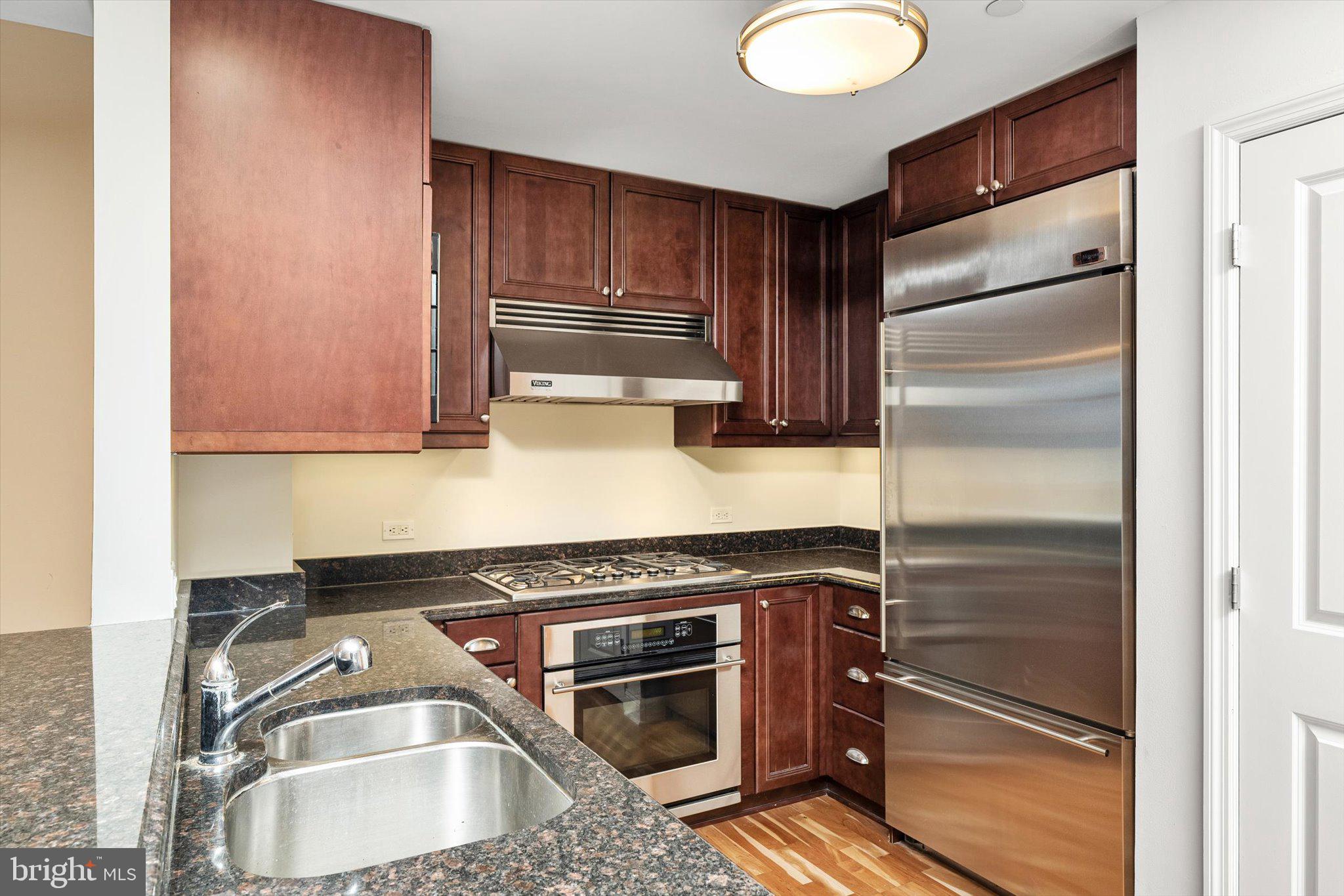 SYMPHONY HOUSE - Residential