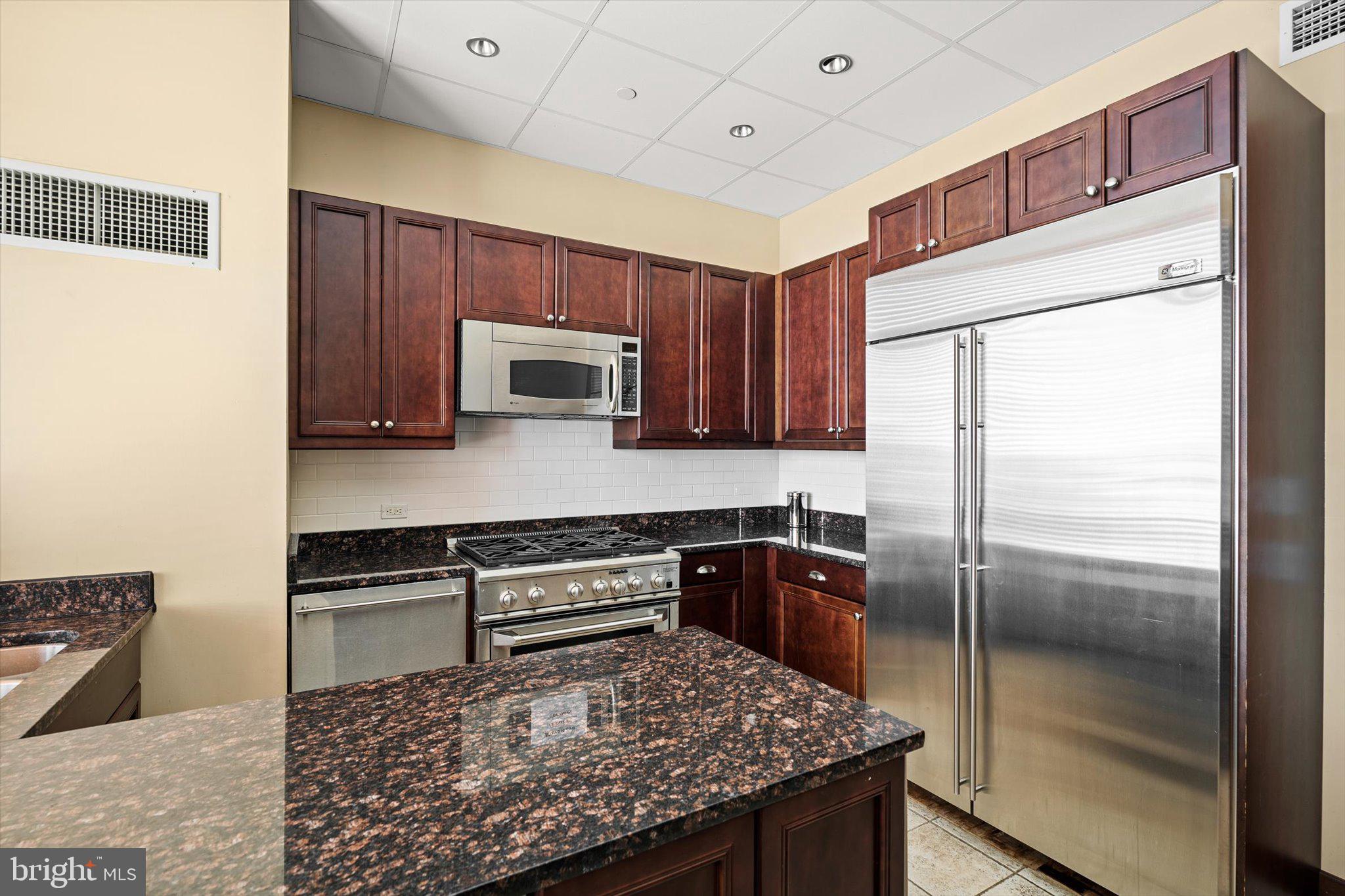 SYMPHONY HOUSE - Residential