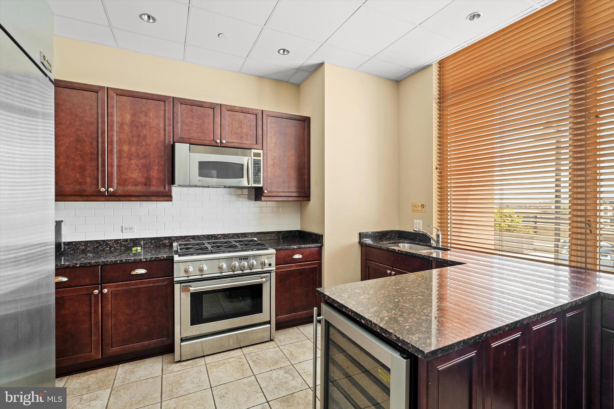 SYMPHONY HOUSE - Residential