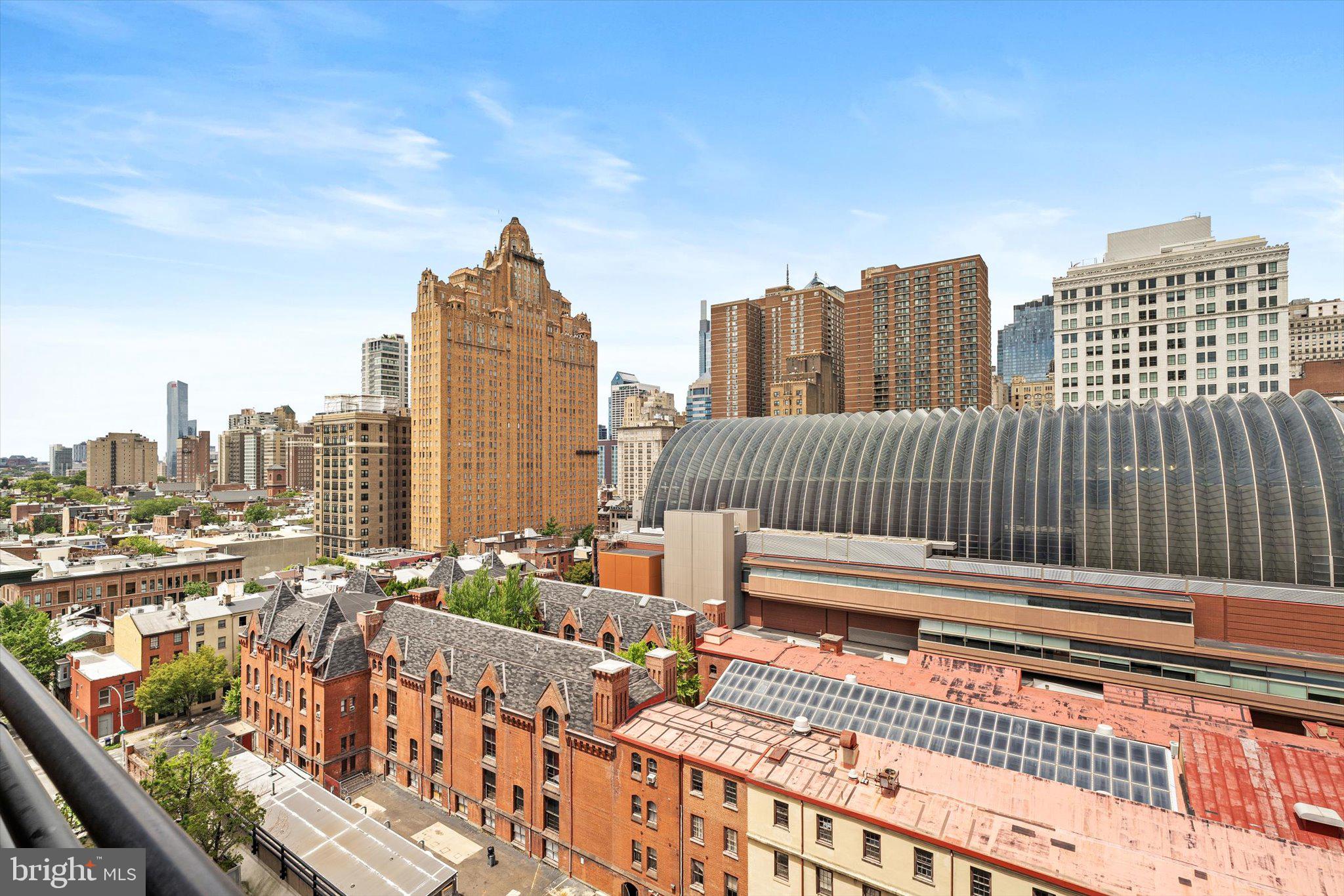 SYMPHONY HOUSE - Residential