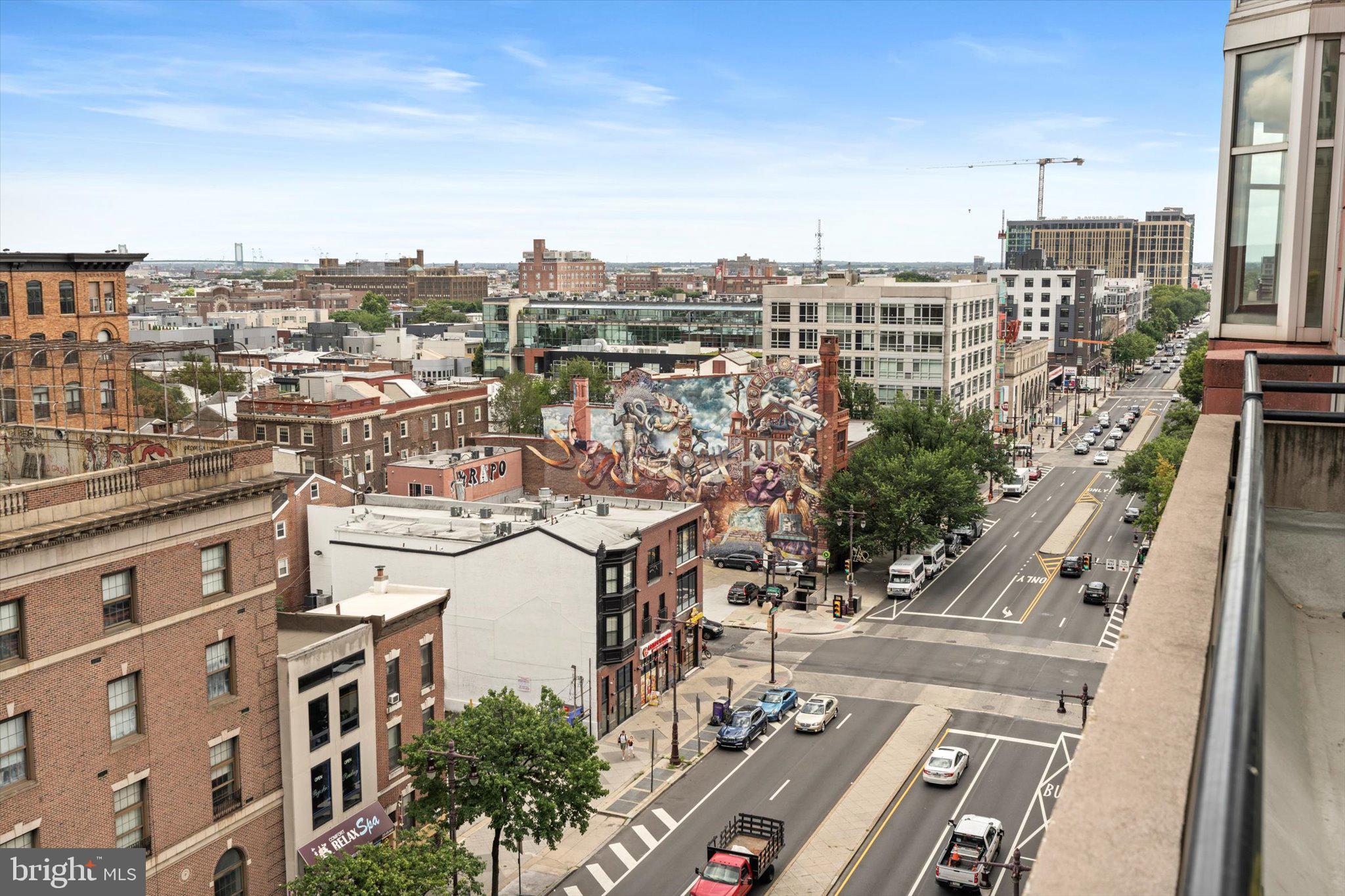 SYMPHONY HOUSE - Residential