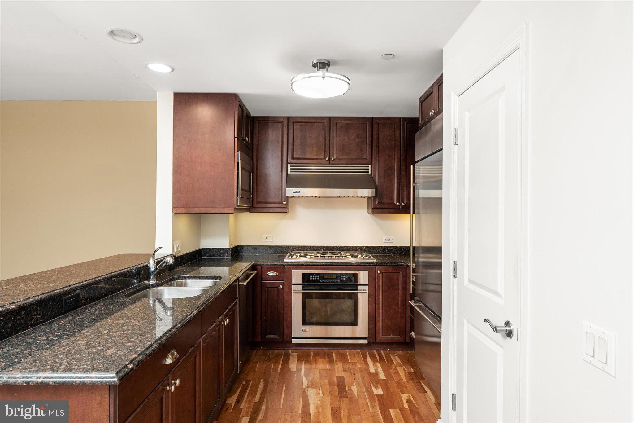 SYMPHONY HOUSE - Residential