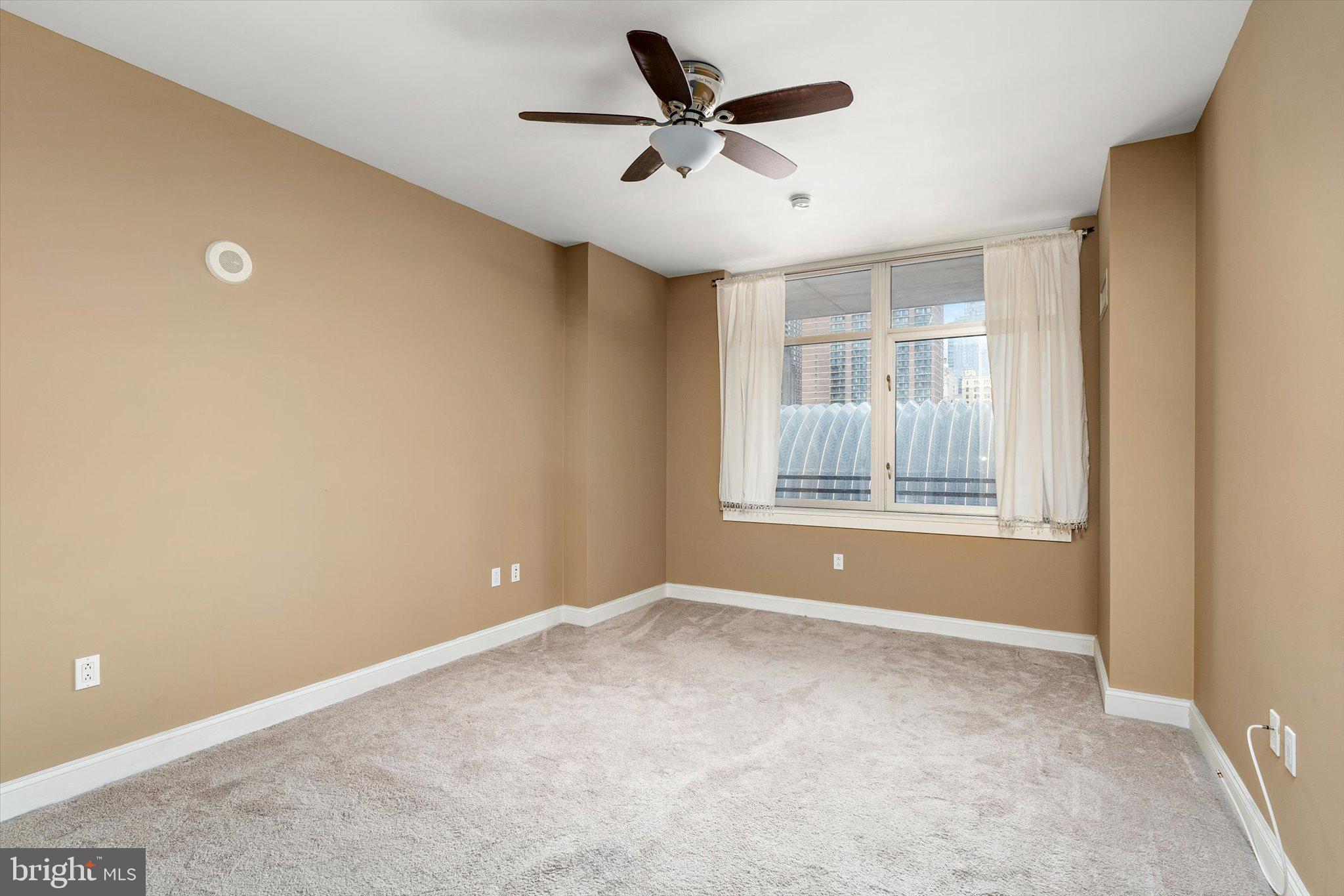 SYMPHONY HOUSE - Residential