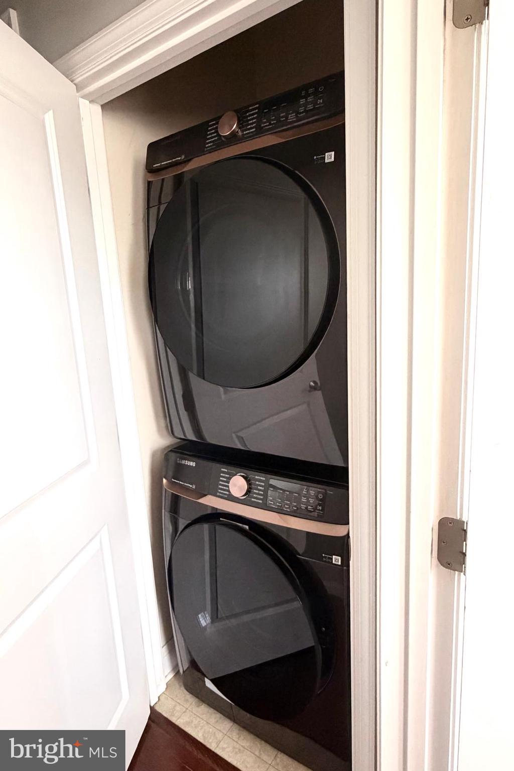 TOWSON GREEN - Residential Lease