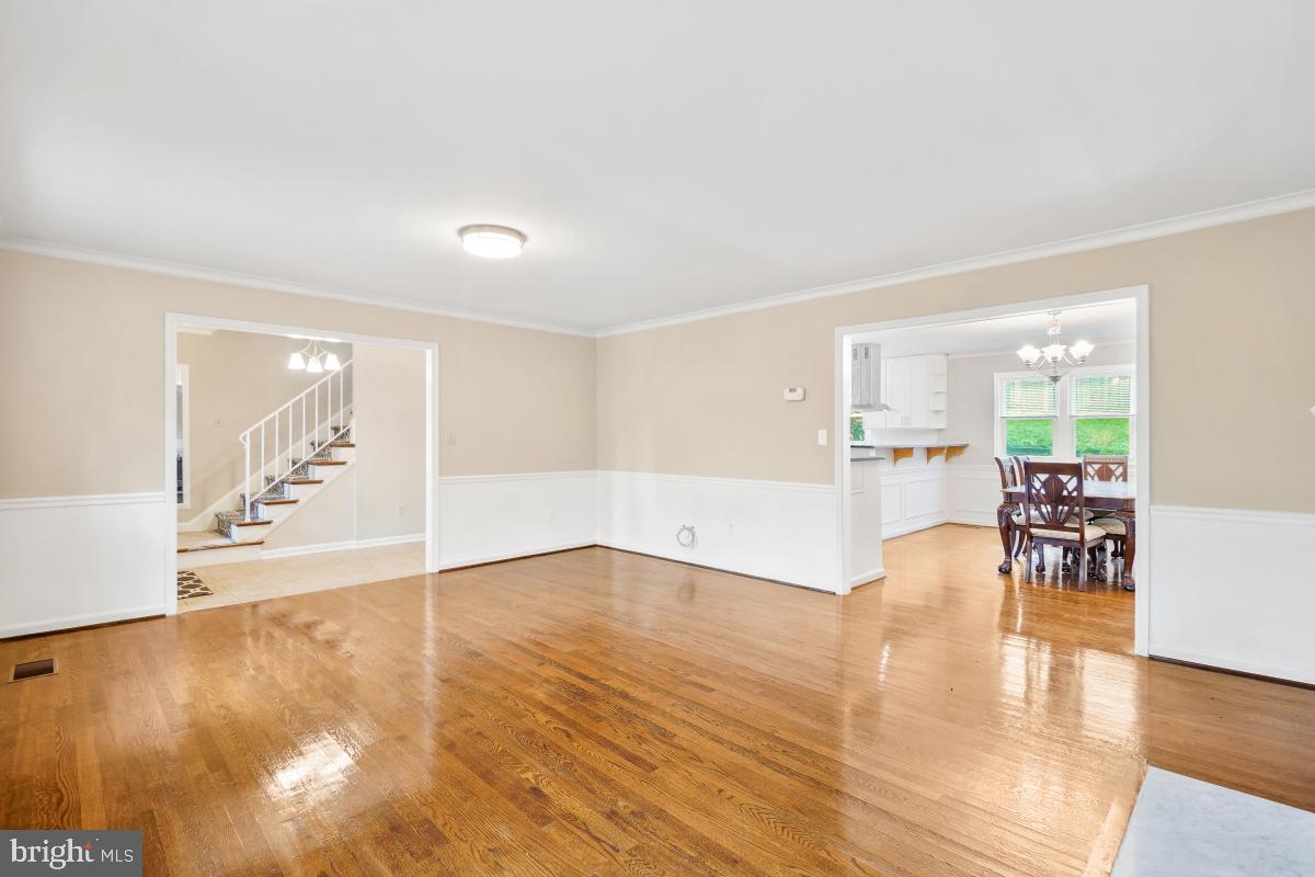 BEVERLY MANOR - Residential