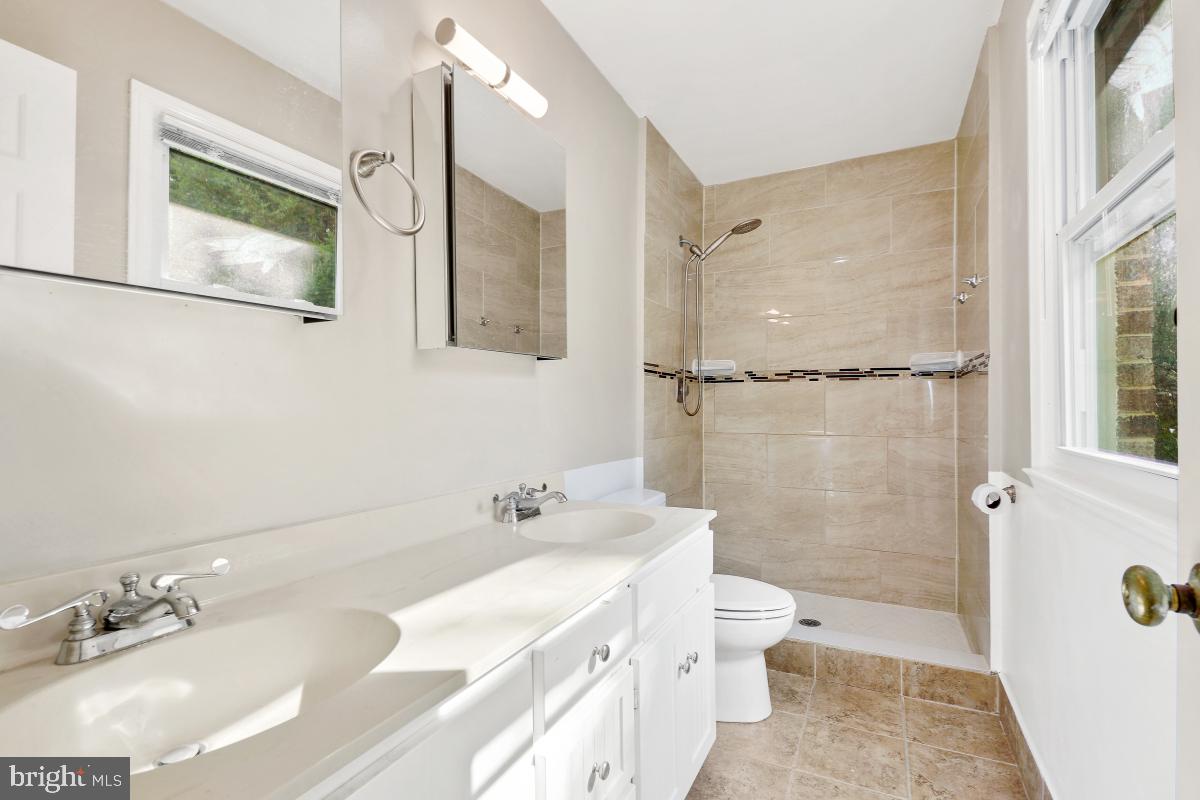 BEVERLY MANOR - Residential