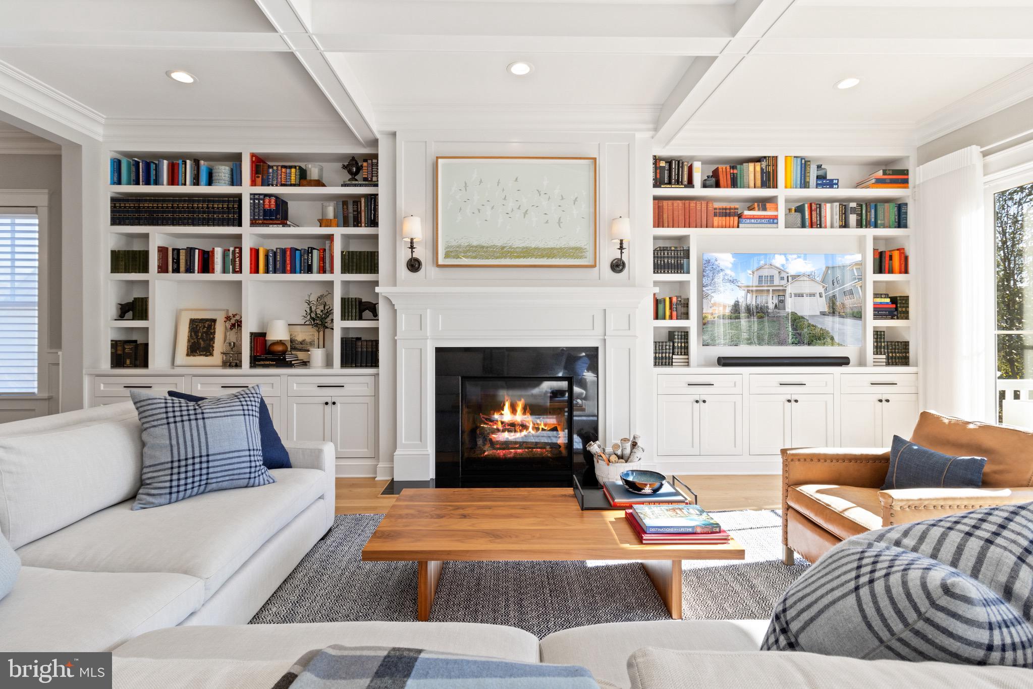 YORKTOWN - Residential