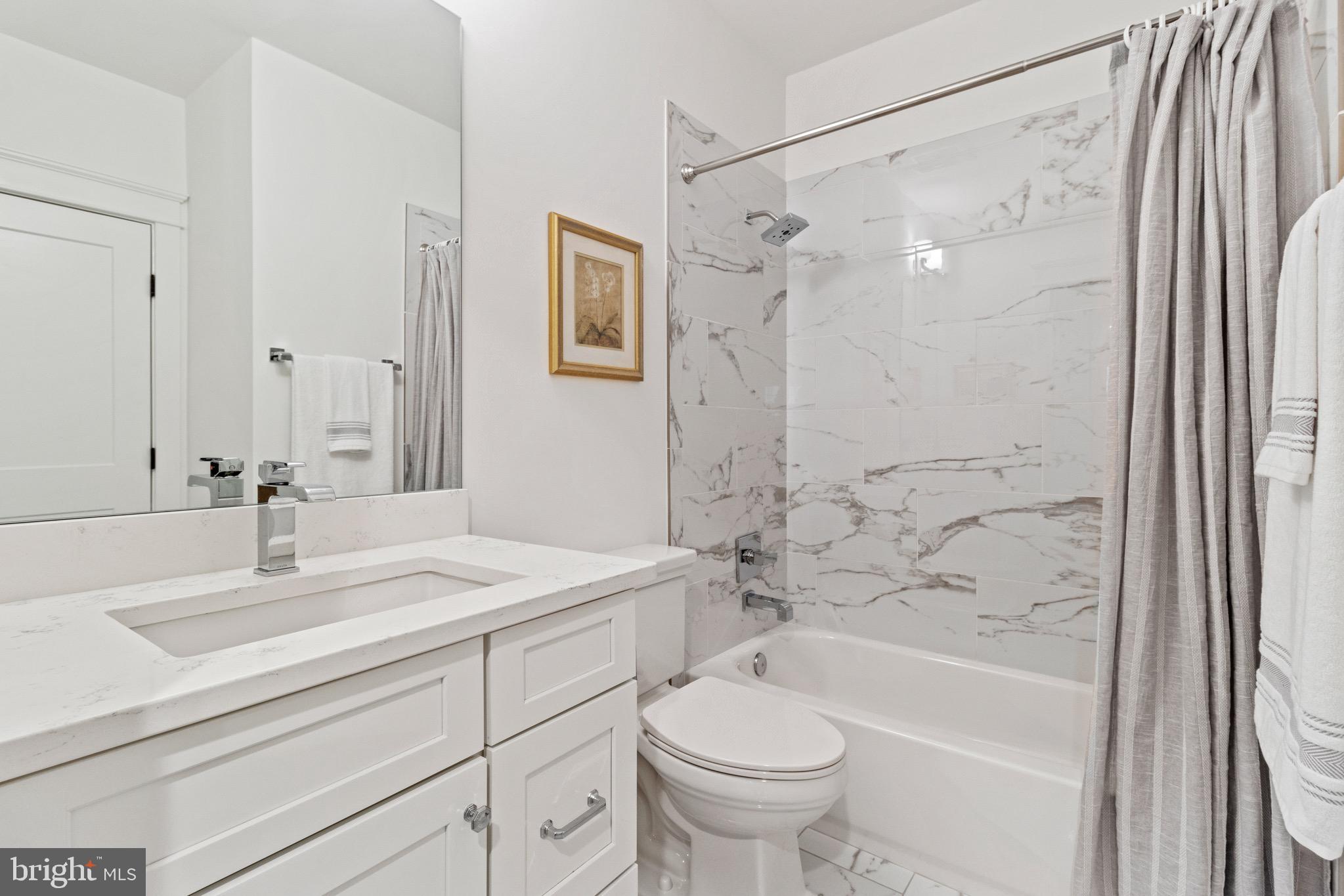 YORKTOWN - Residential