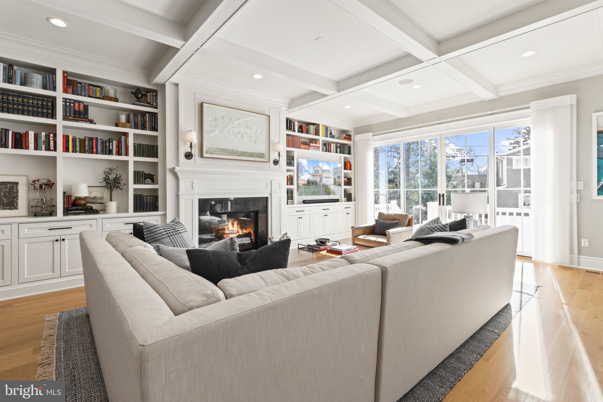 YORKTOWN - Residential