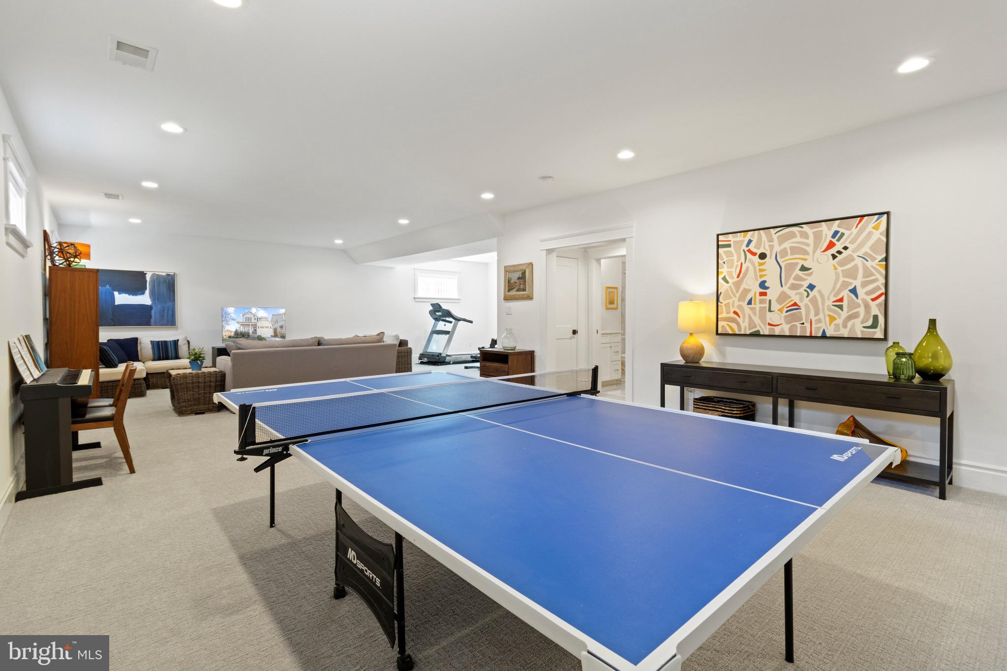 YORKTOWN - Residential