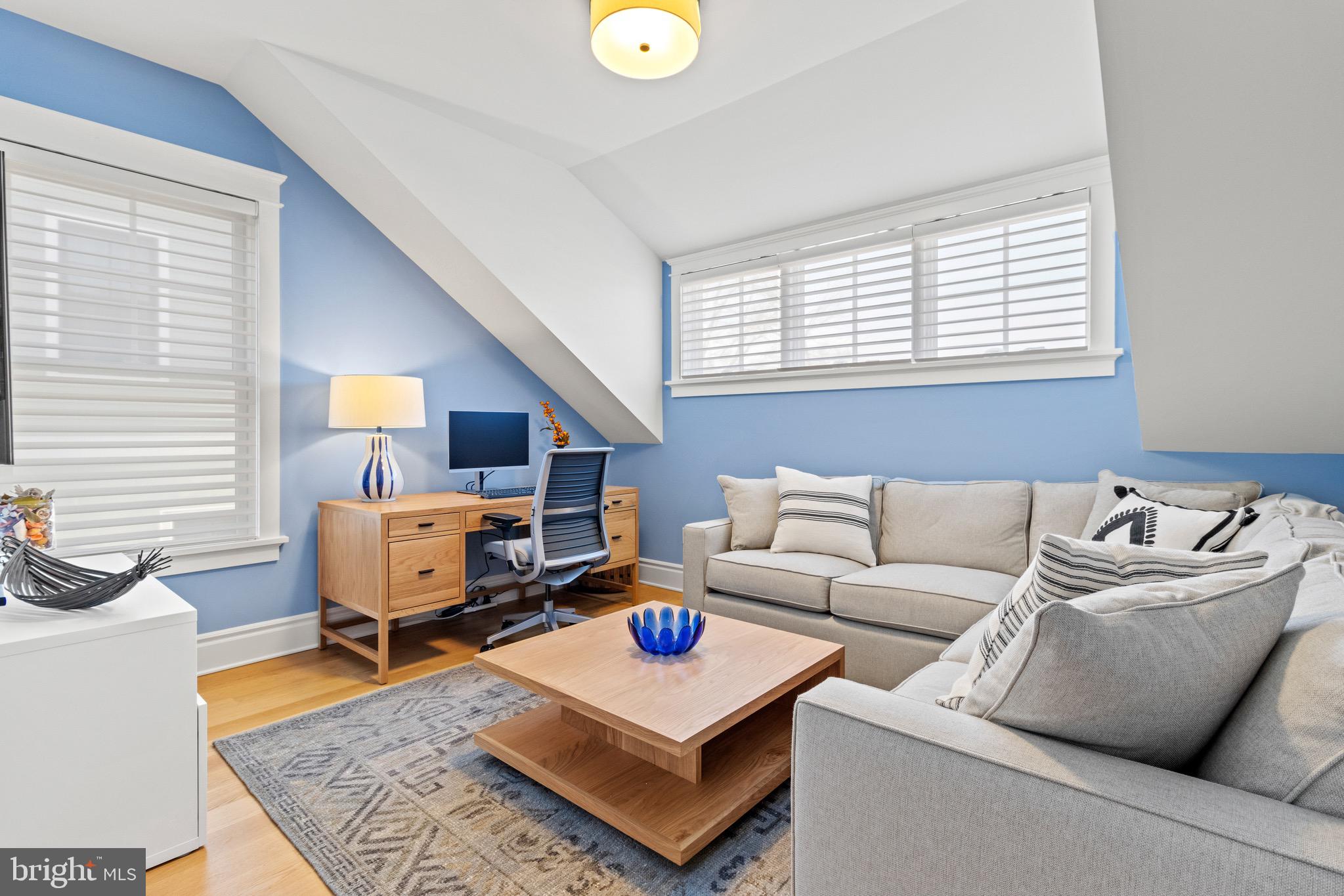 YORKTOWN - Residential