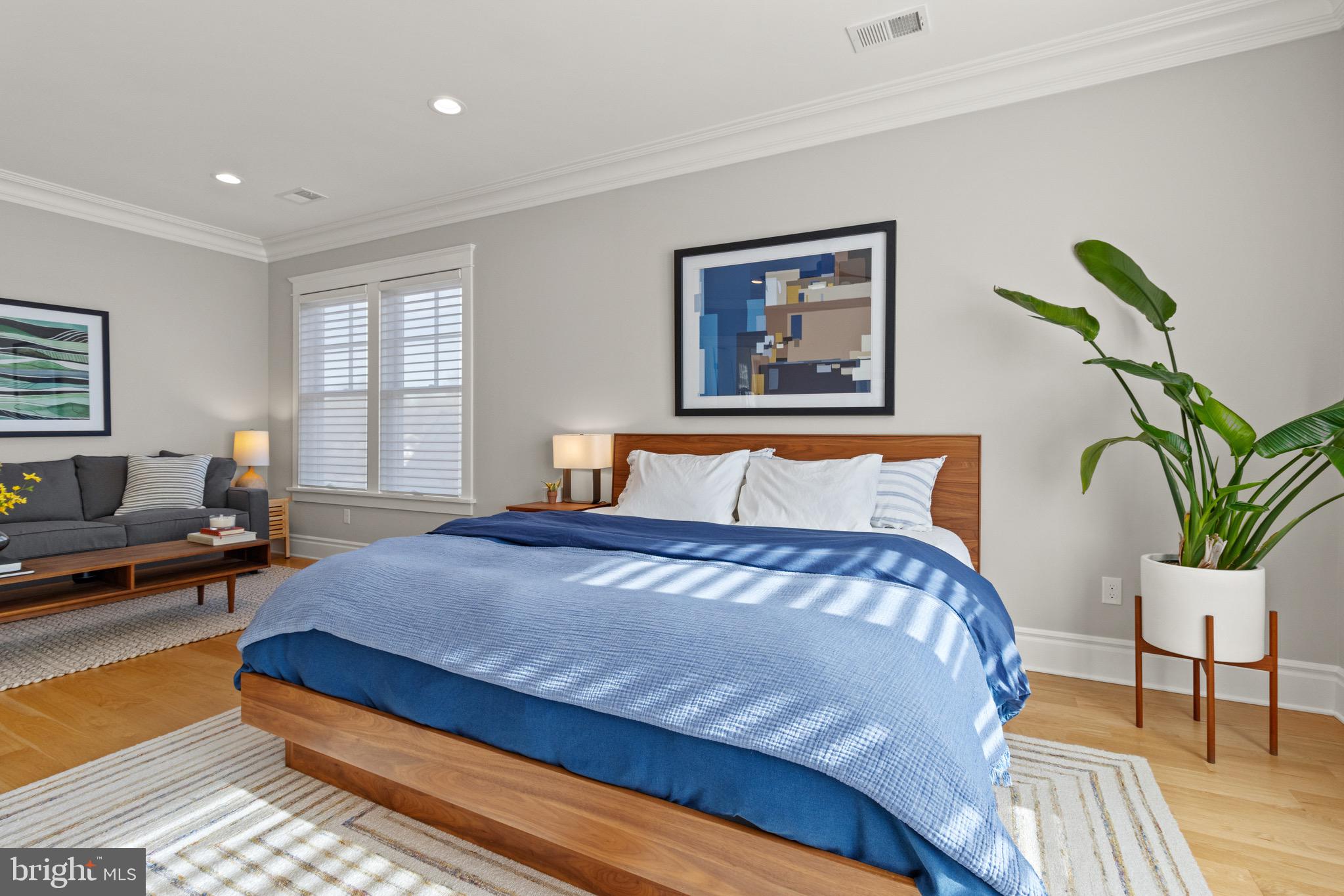 YORKTOWN - Residential