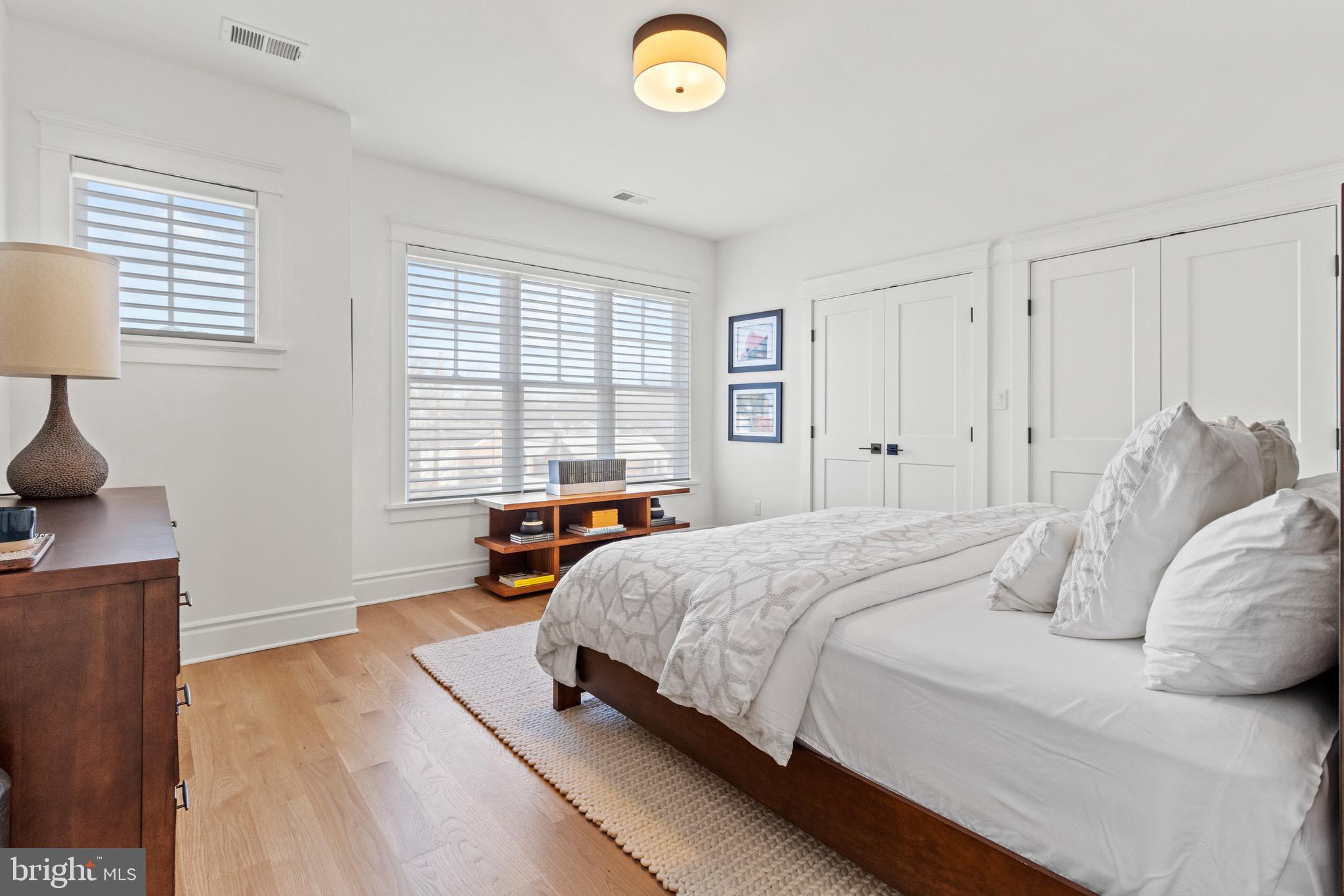 YORKTOWN - Residential