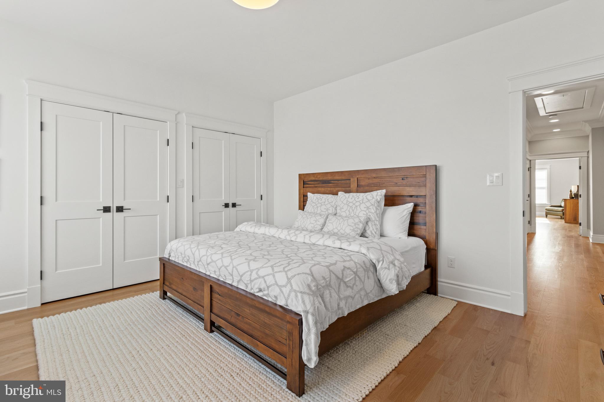 YORKTOWN - Residential