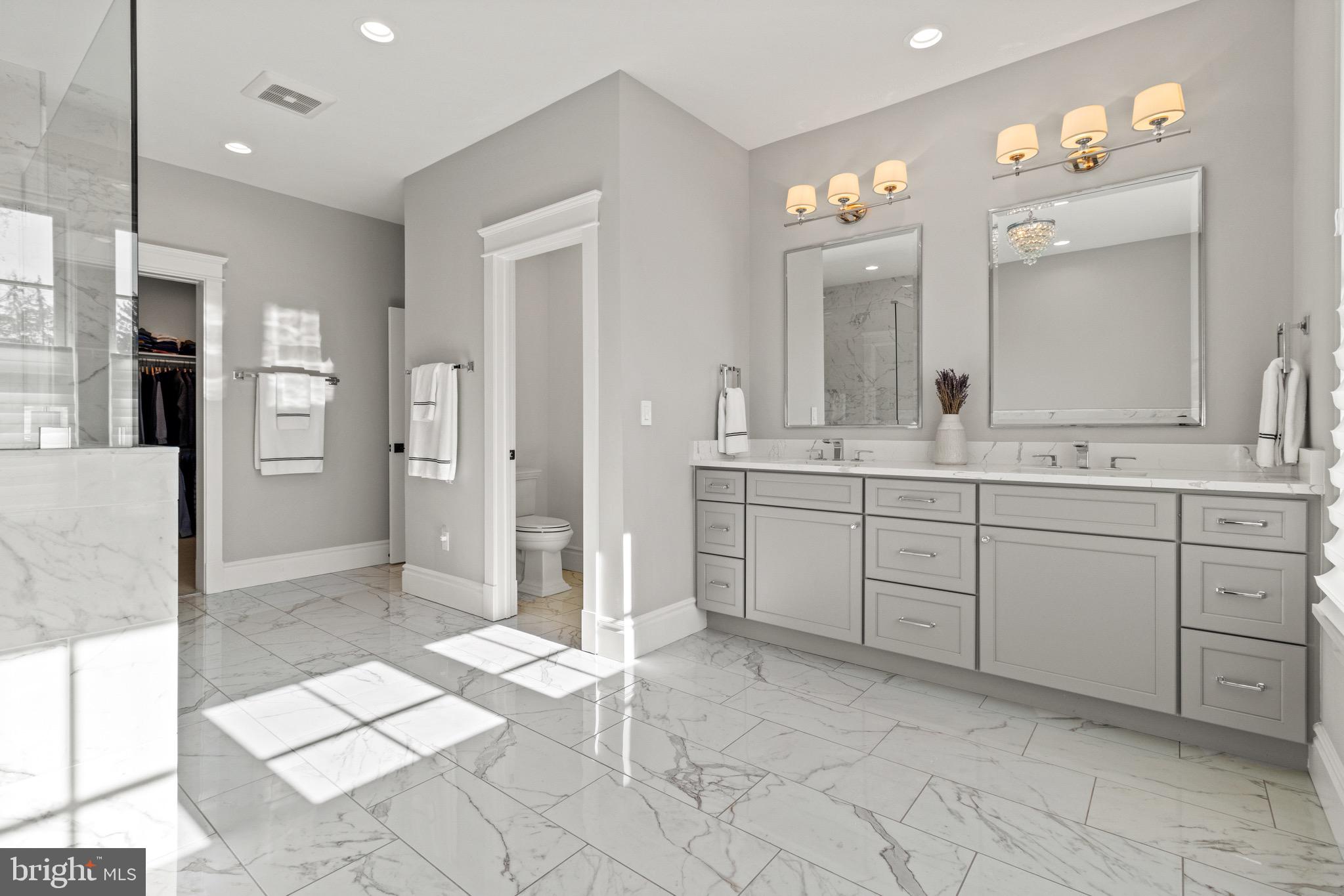 YORKTOWN - Residential