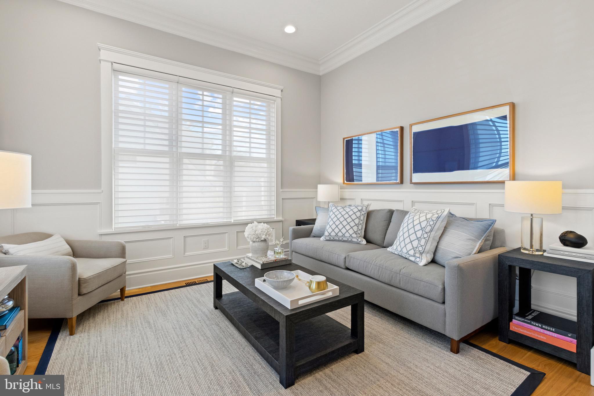 YORKTOWN - Residential