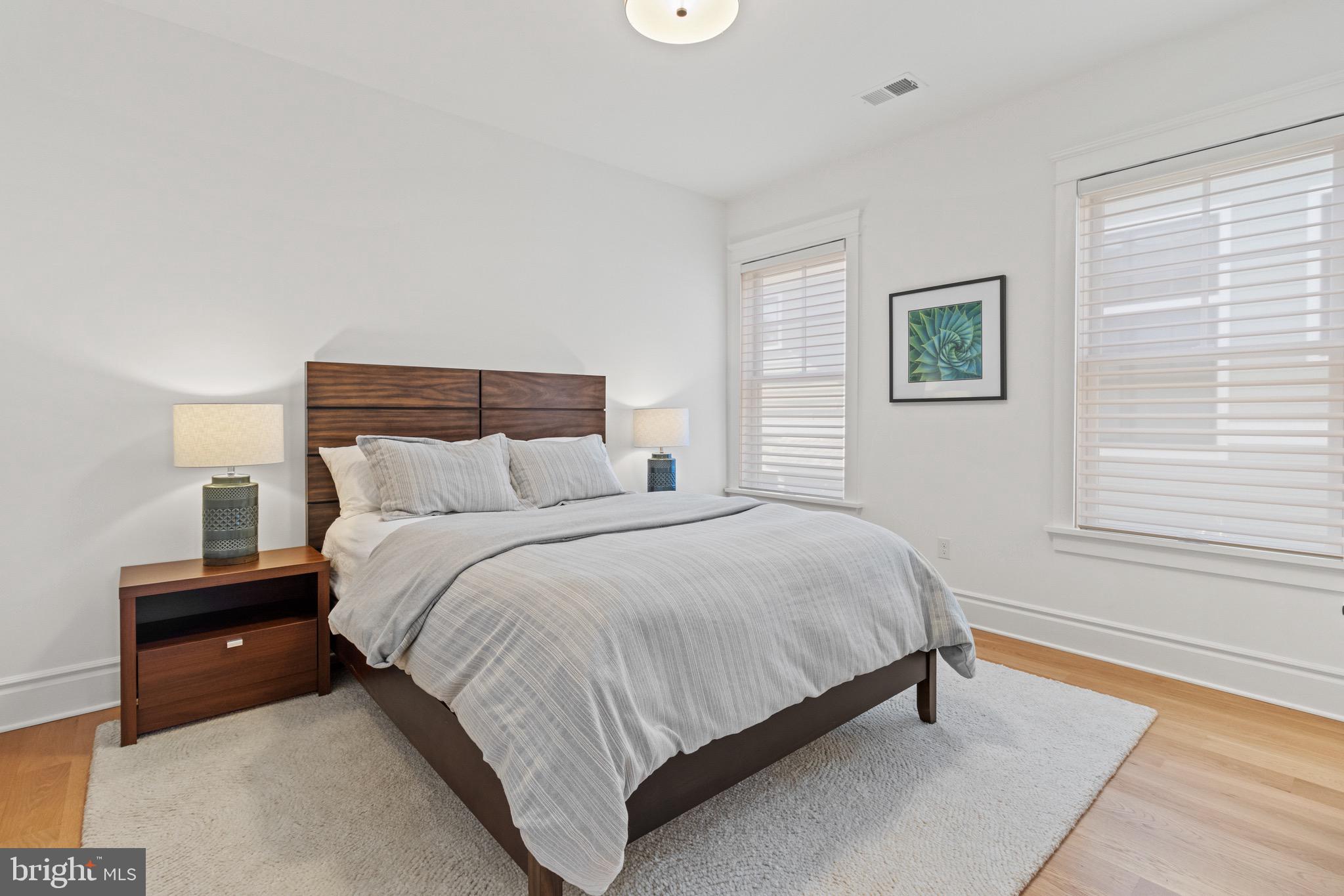 YORKTOWN - Residential