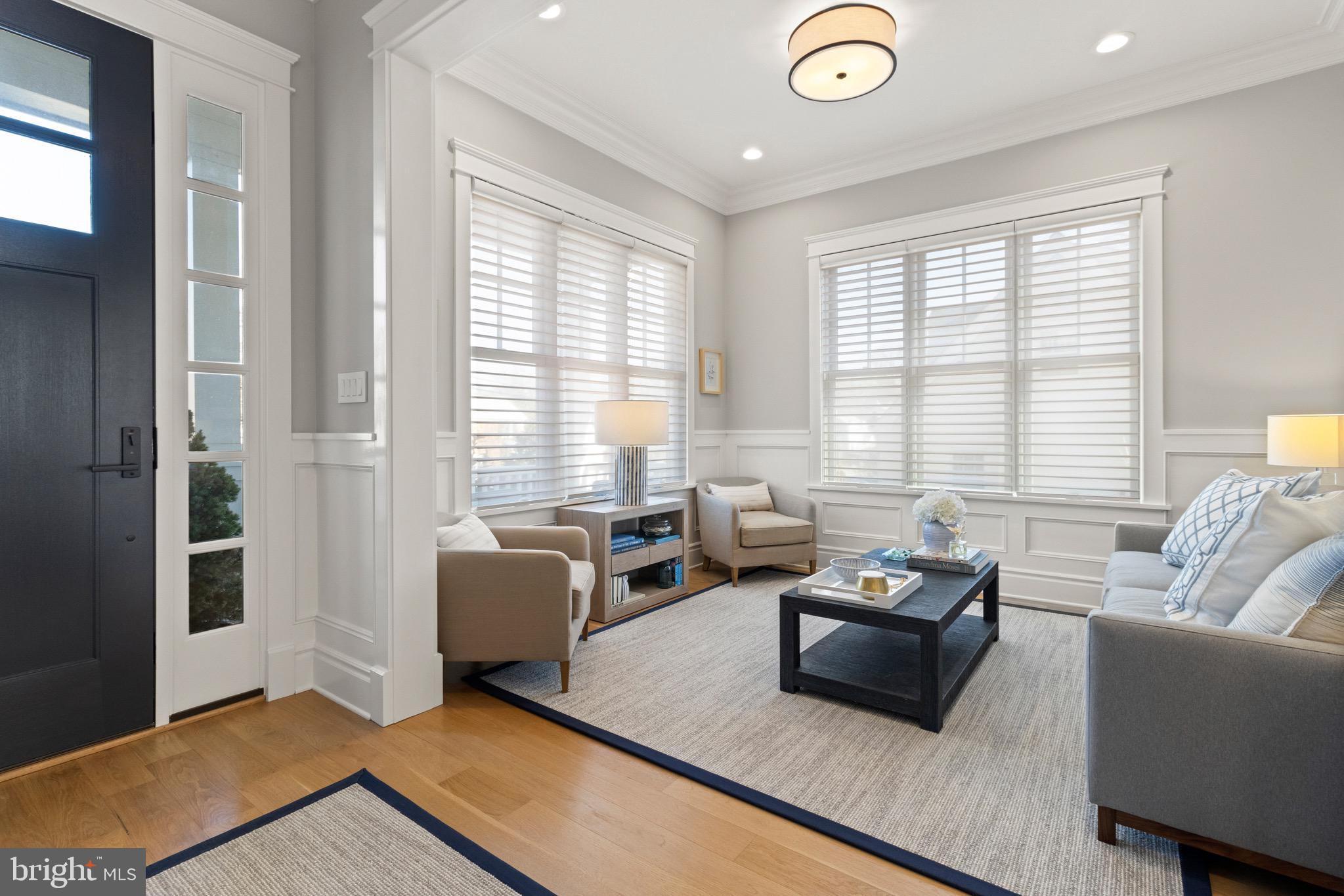 YORKTOWN - Residential