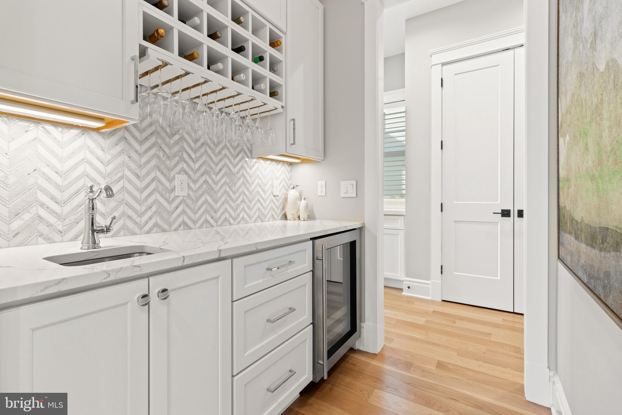 YORKTOWN - Residential