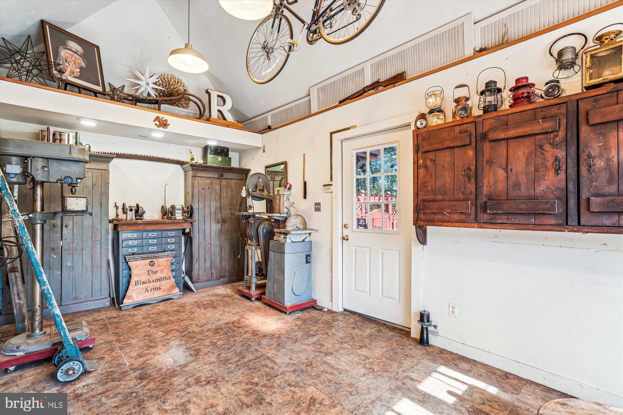 HILLANDALE - Residential