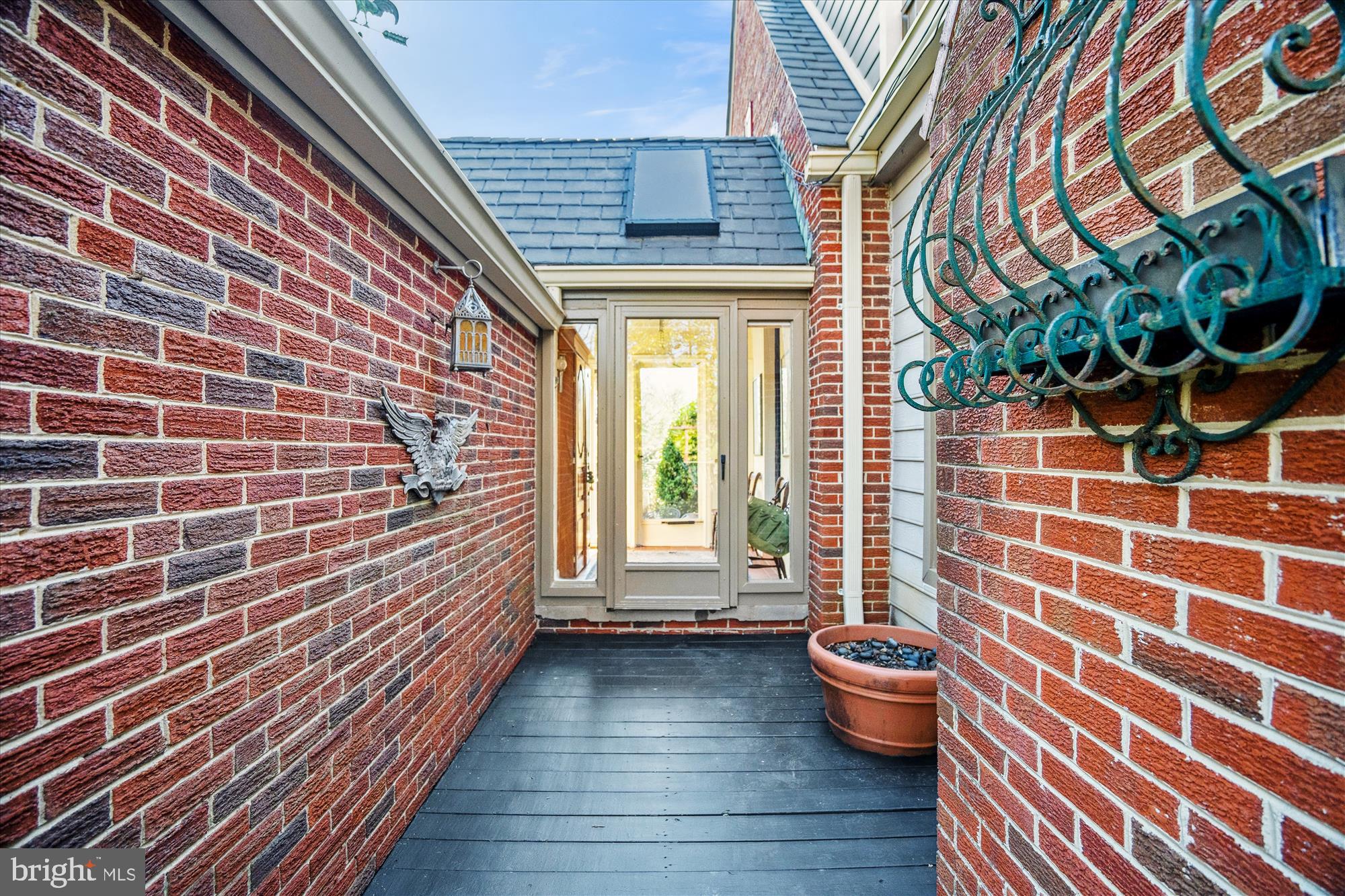 HILLANDALE - Residential