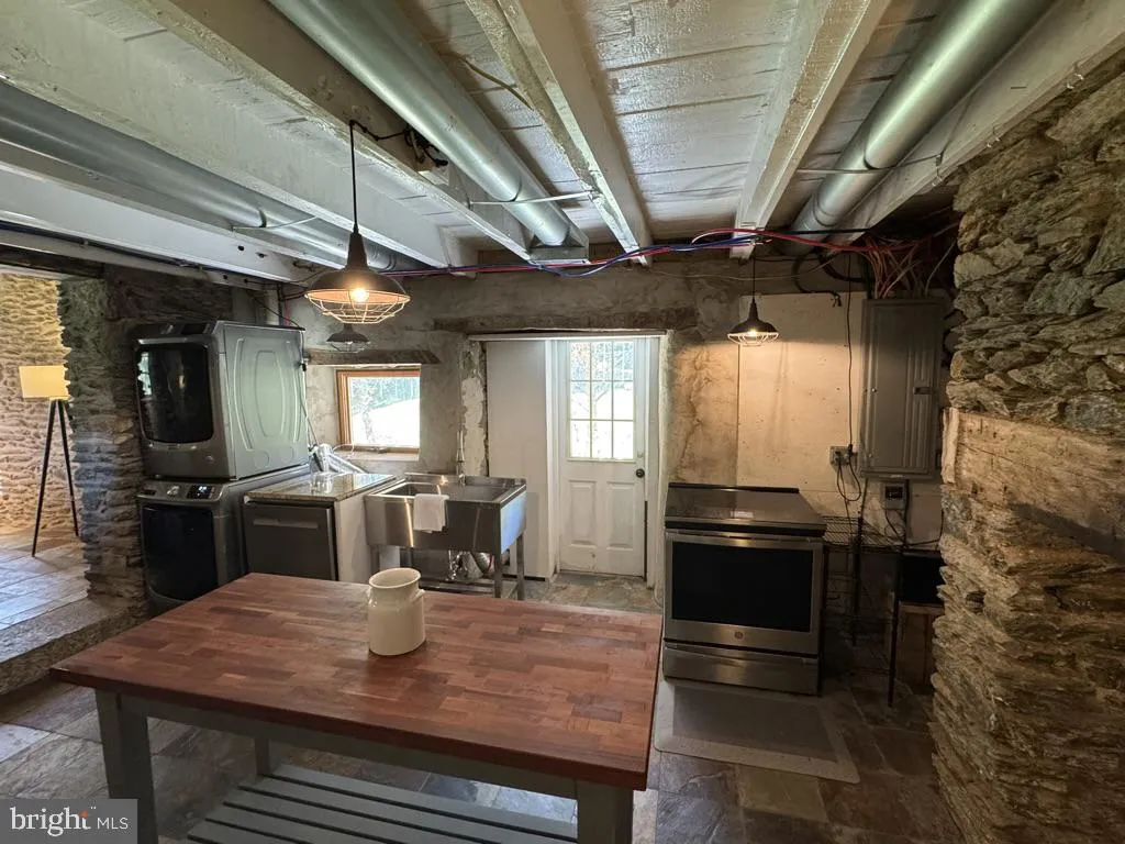 Coatesville, Pennsylvania 19320, United States, 3 Bedrooms Bedrooms, ,2 BathroomsBathrooms,Residential,Coming Soon,229209