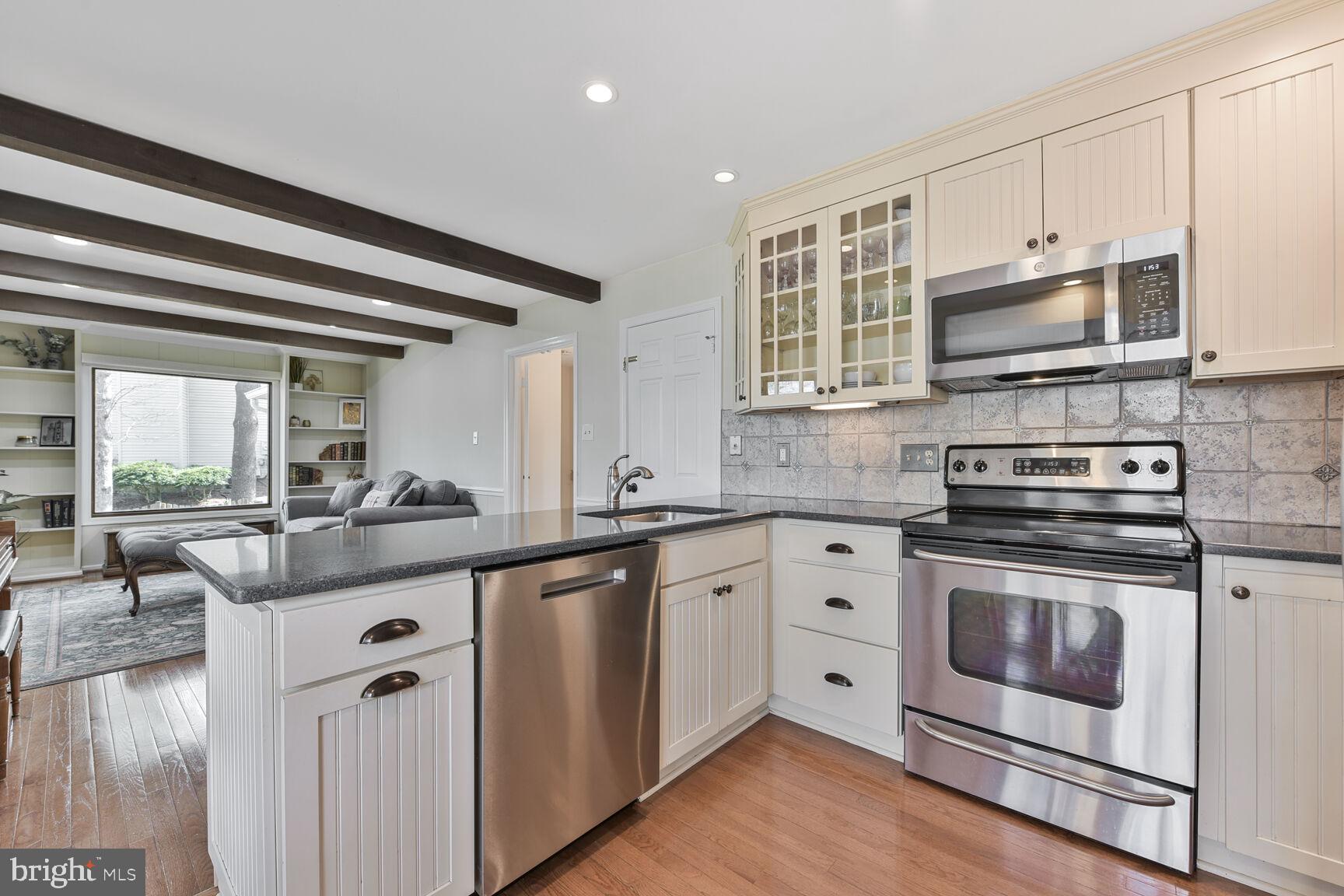 BURKE CENTRE - Residential