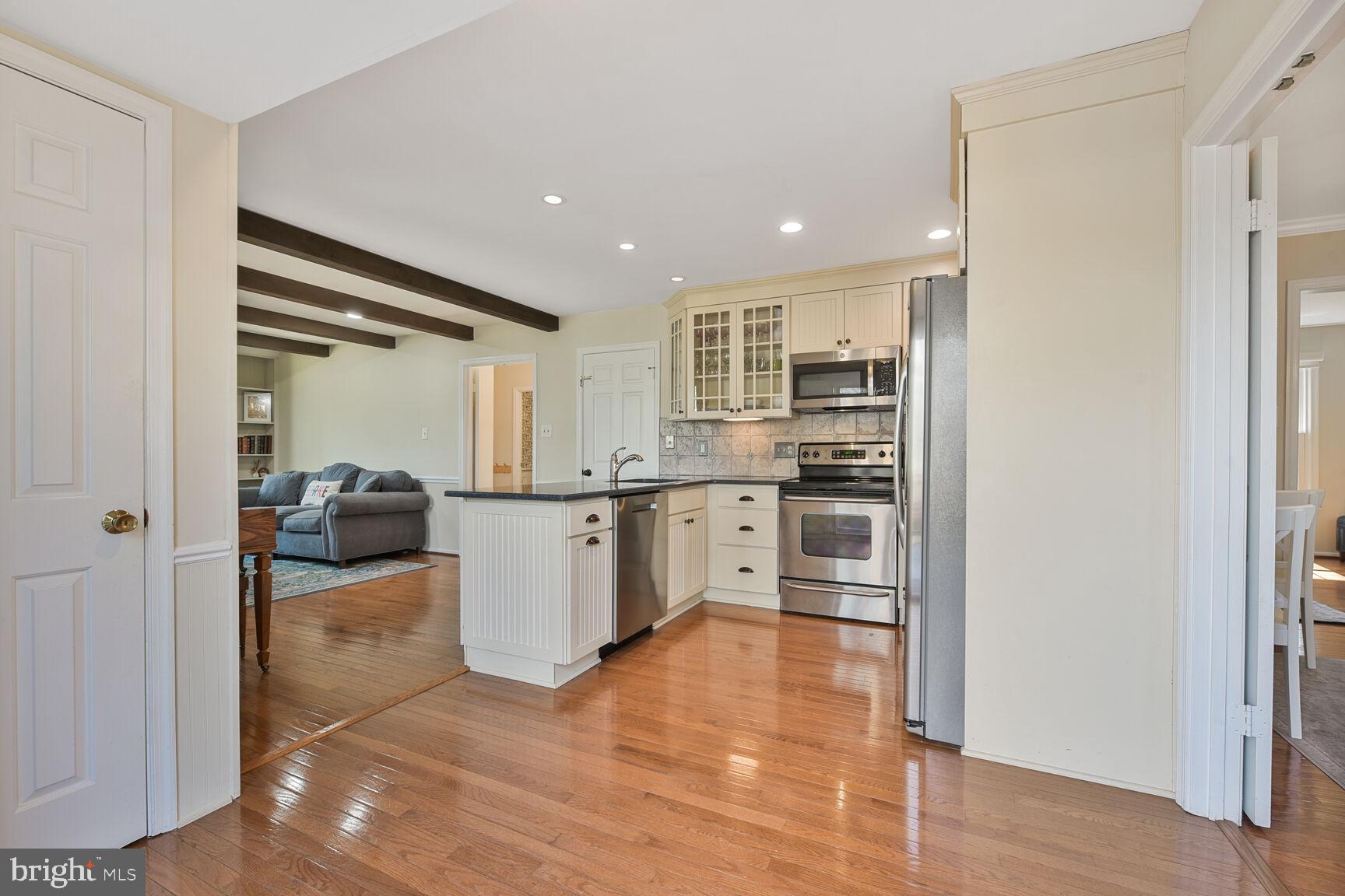 BURKE CENTRE - Residential