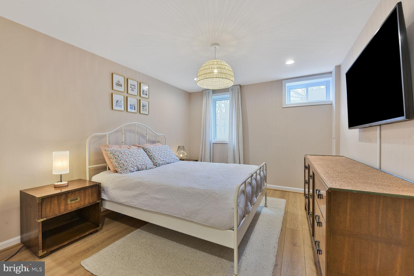 BURKE CENTRE - Residential