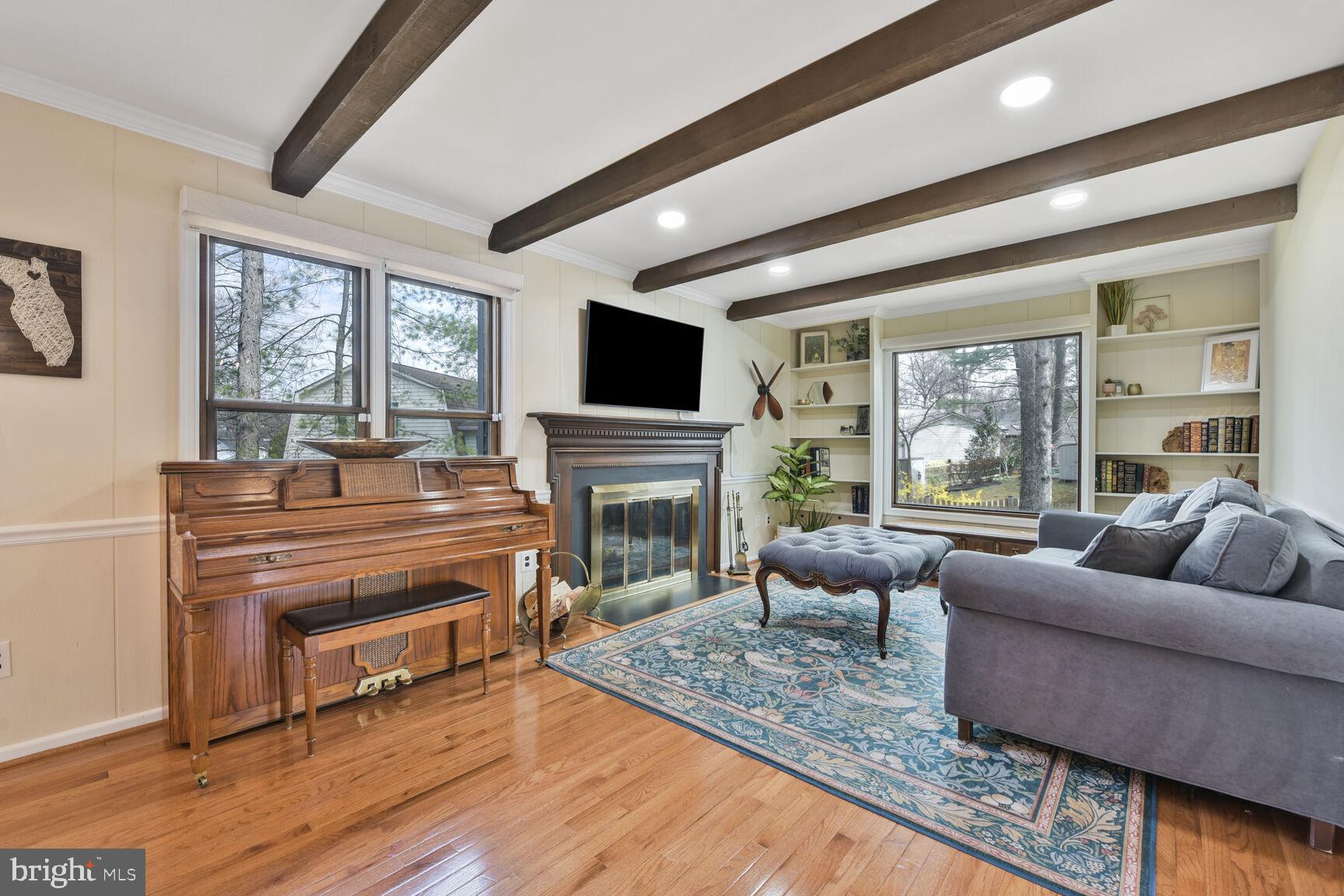 BURKE CENTRE - Residential